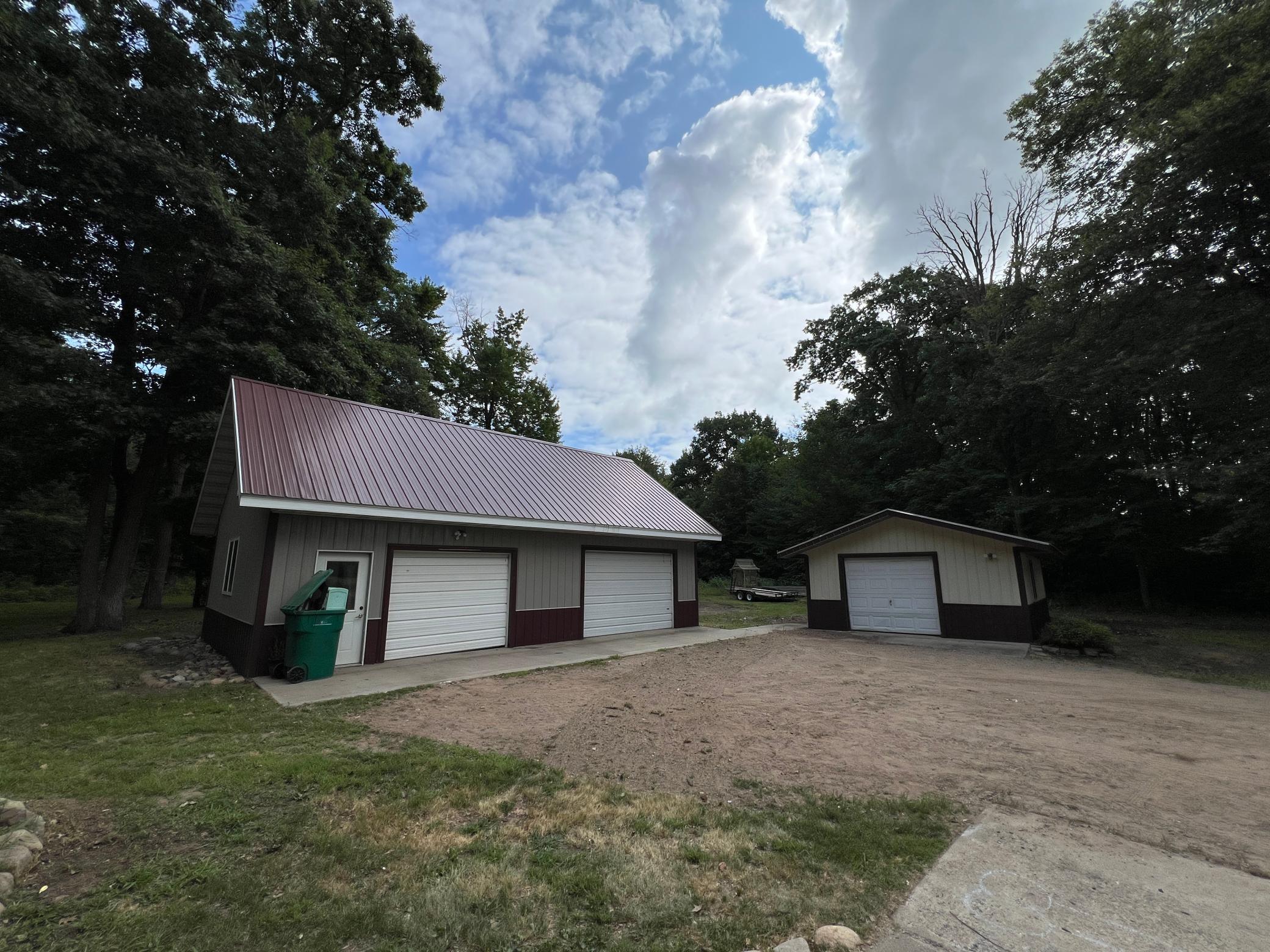24148 Williams Road Property Photo 4