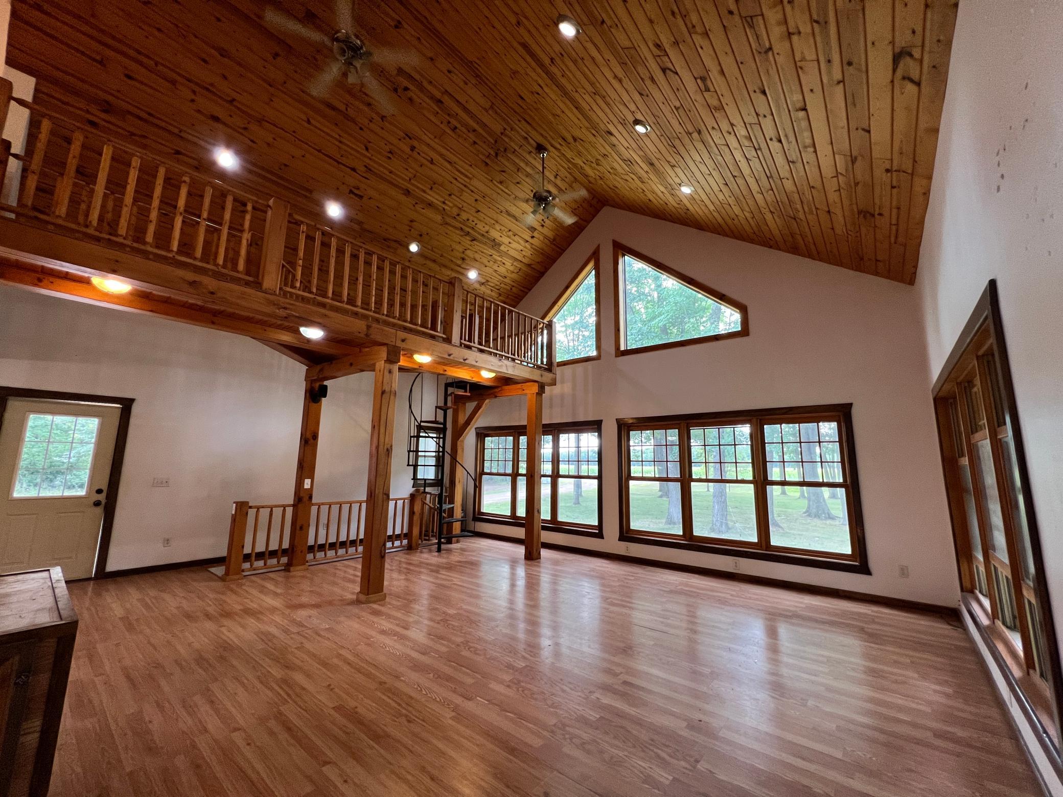 24148 Williams Road Property Photo 9
