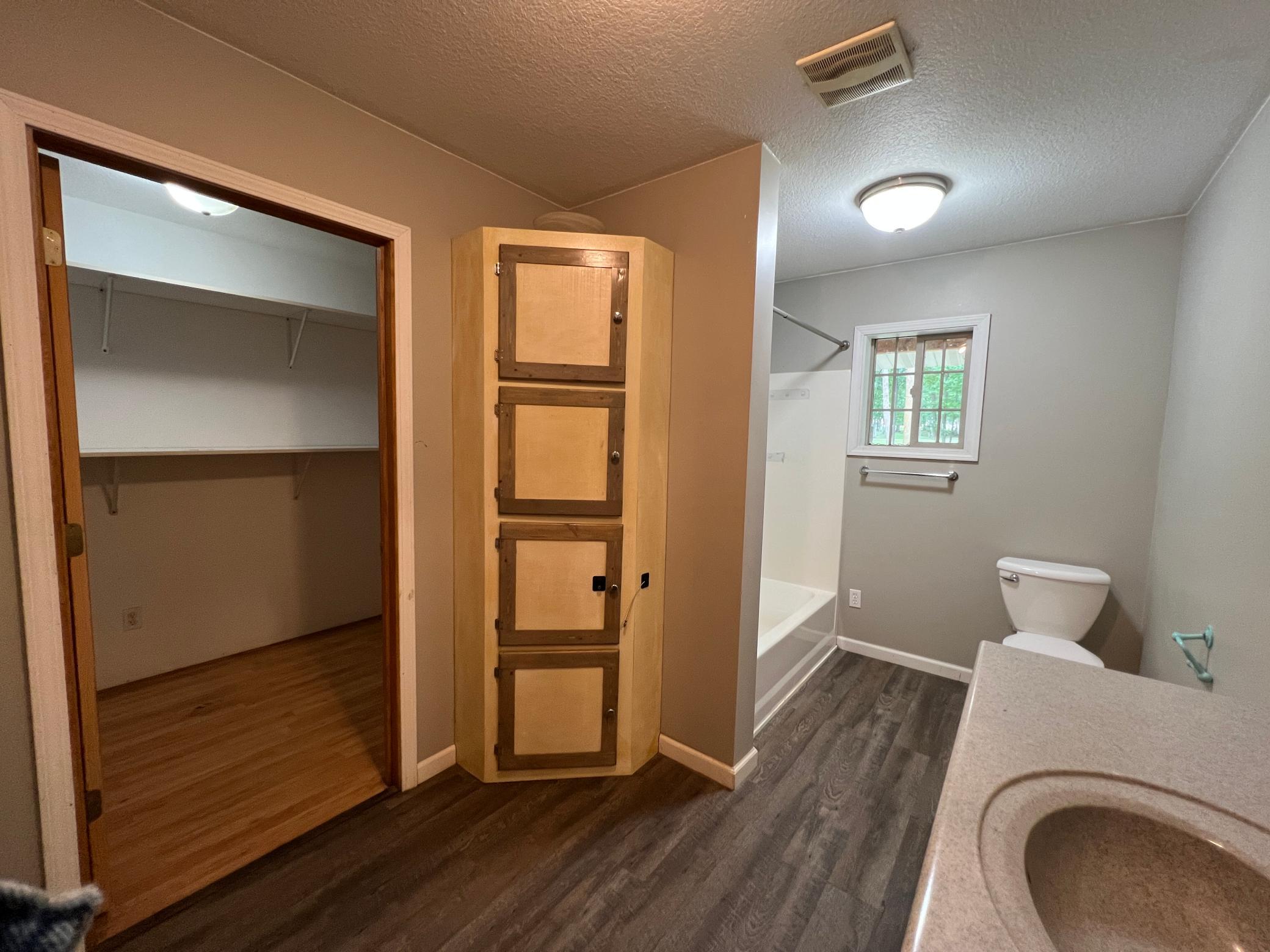 24148 Williams Road Property Photo 21