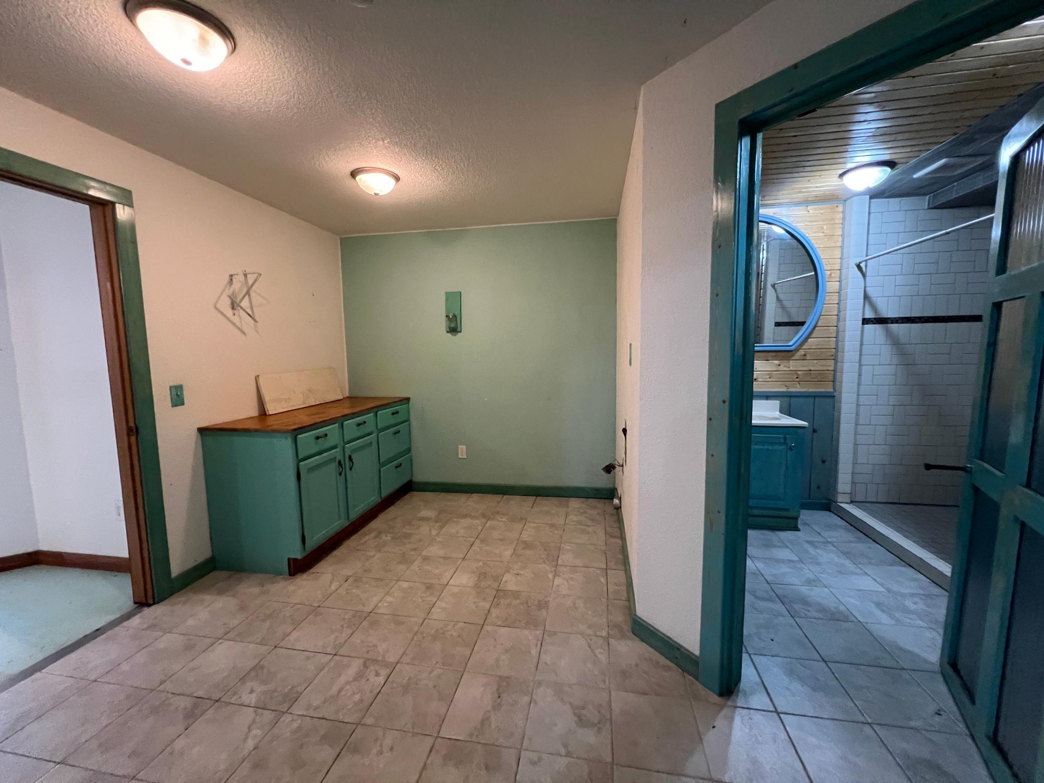24148 Williams Road Property Photo 26