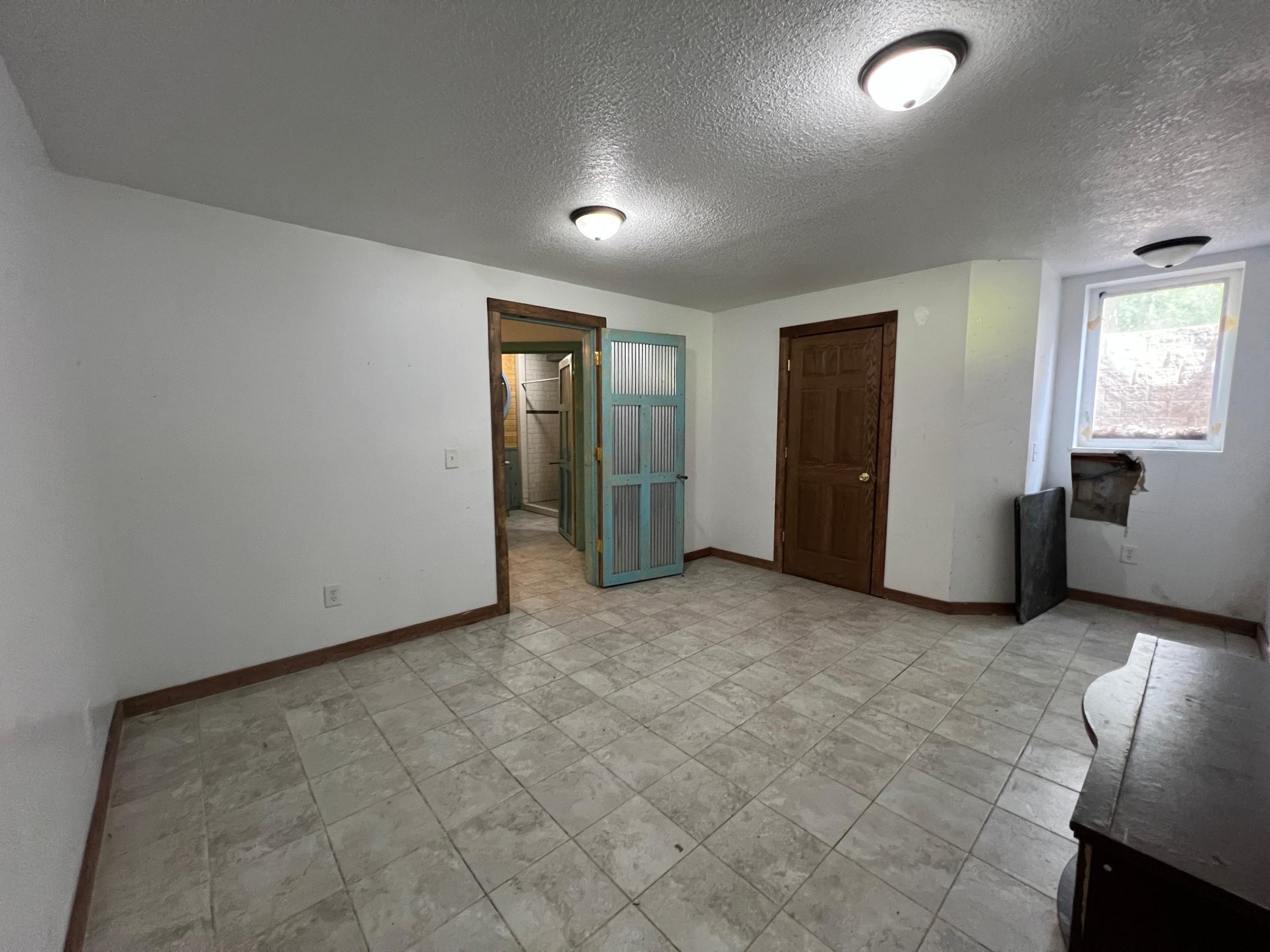 24148 Williams Road Property Photo 27