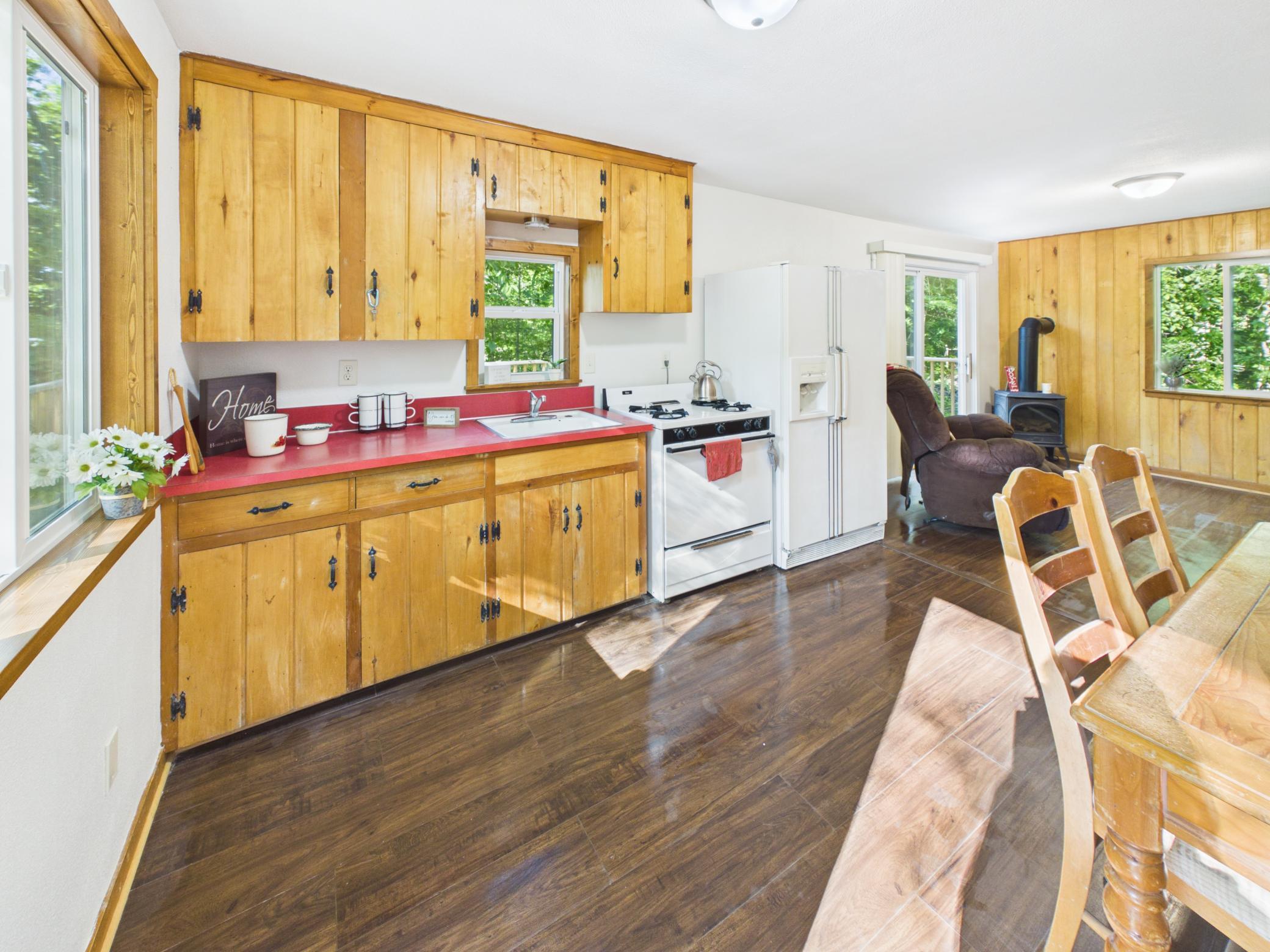 17542 Echo Drive Property Photo 10