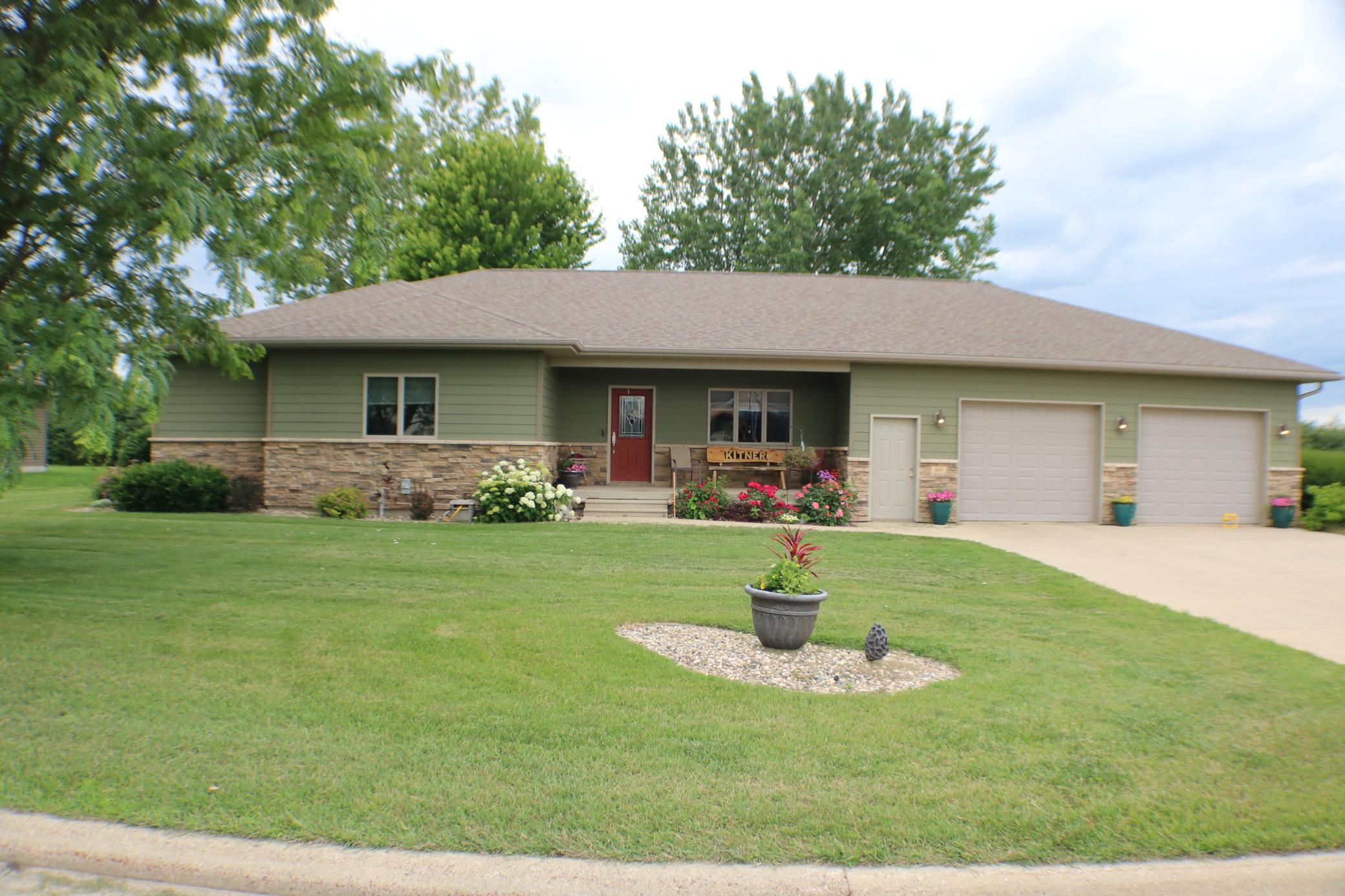 409 Fox Lake Avenue Property Photo 1