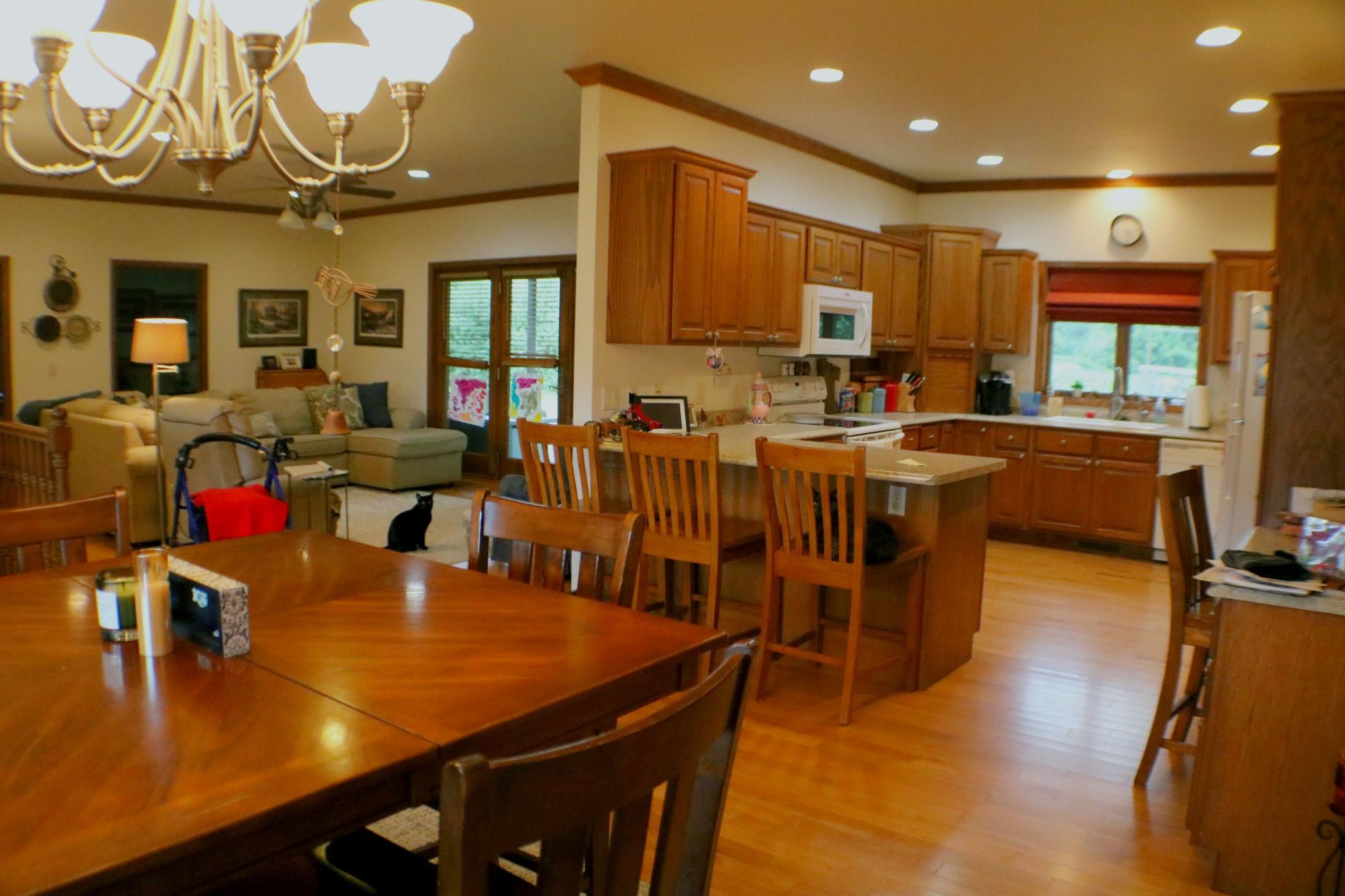 409 Fox Lake Avenue Property Photo 10