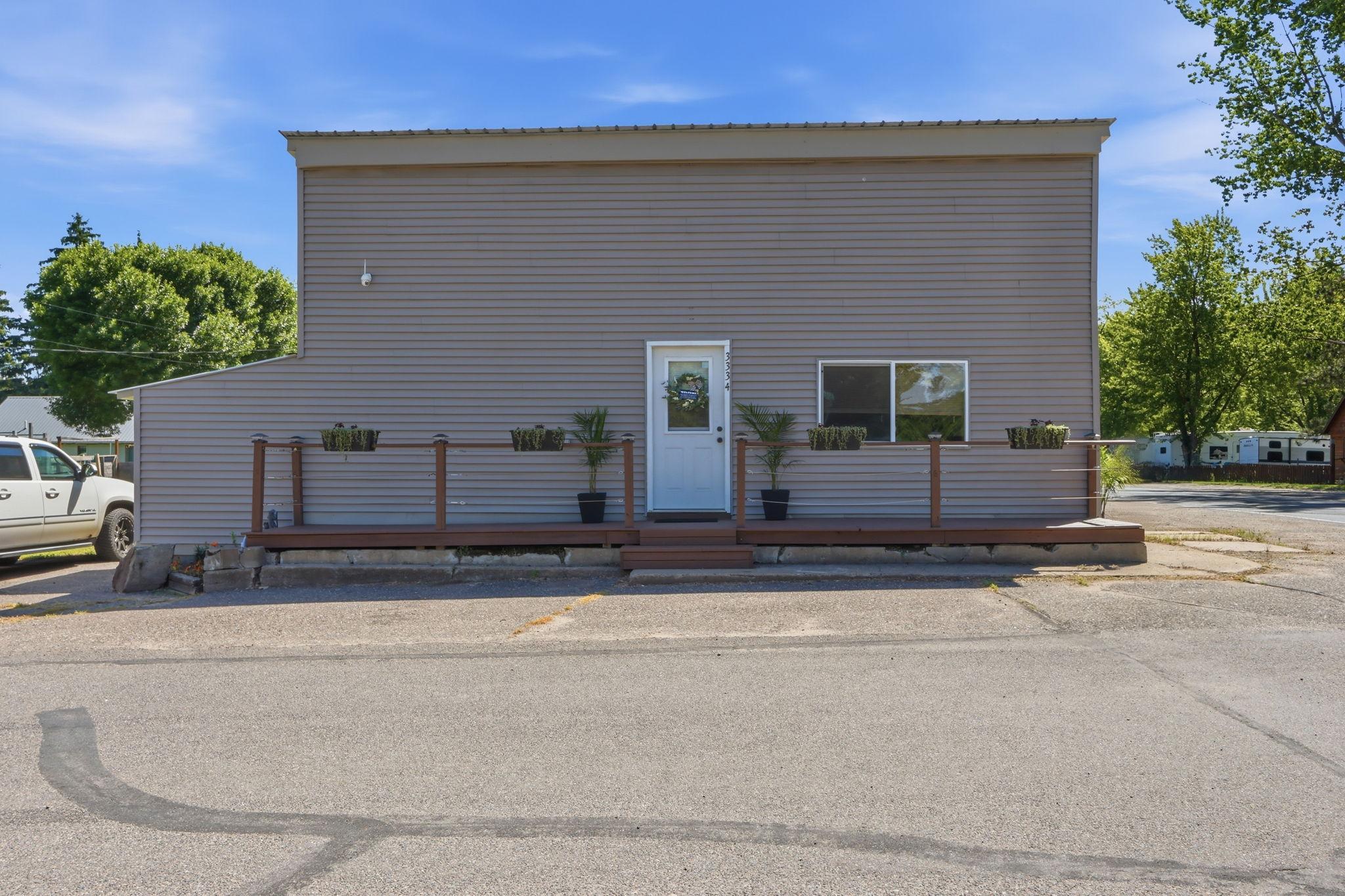 3334 65th Street Property Photo 2