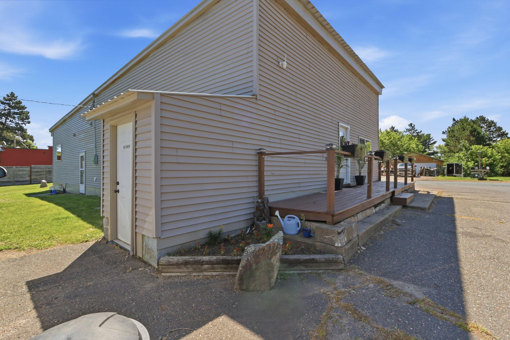 3334 65th Street Property Photo 4