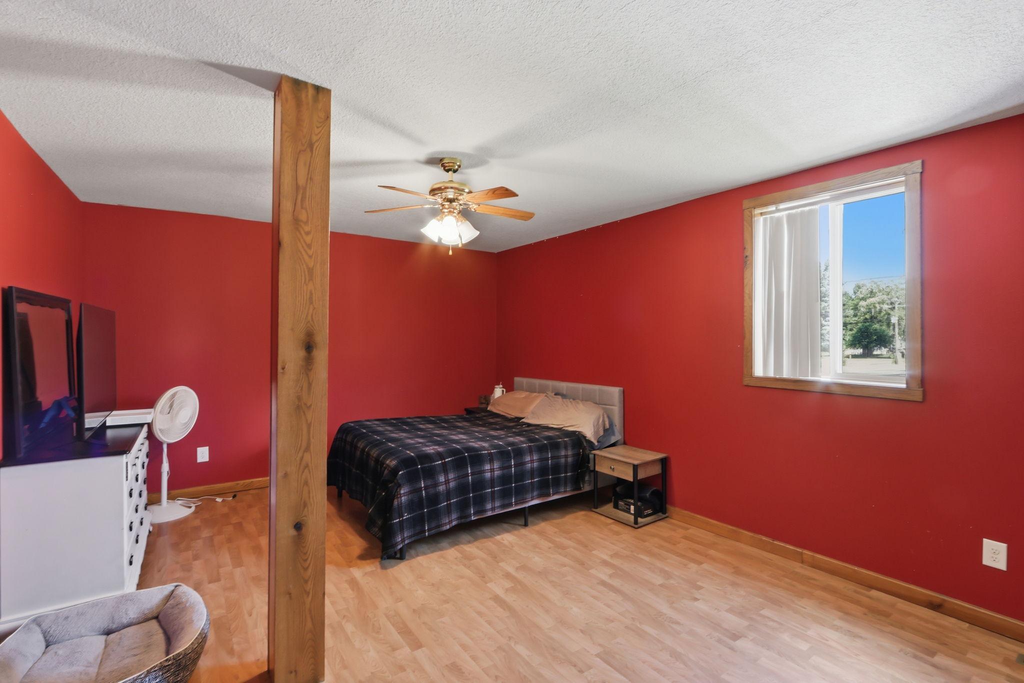 3334 65th Street Property Photo 9