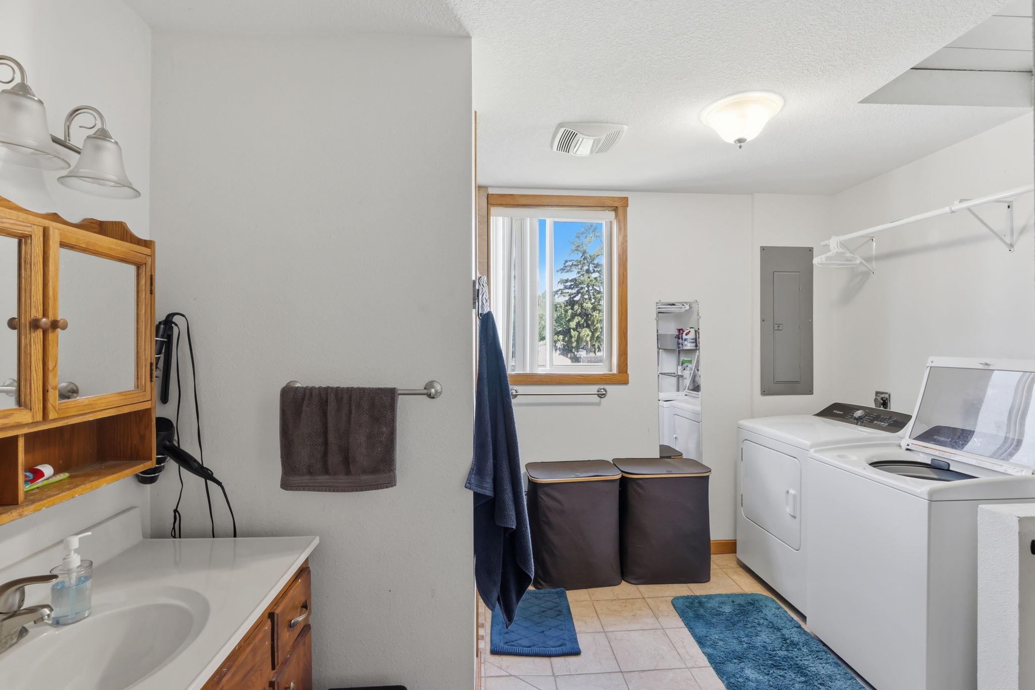 3334 65th Street Property Photo 11