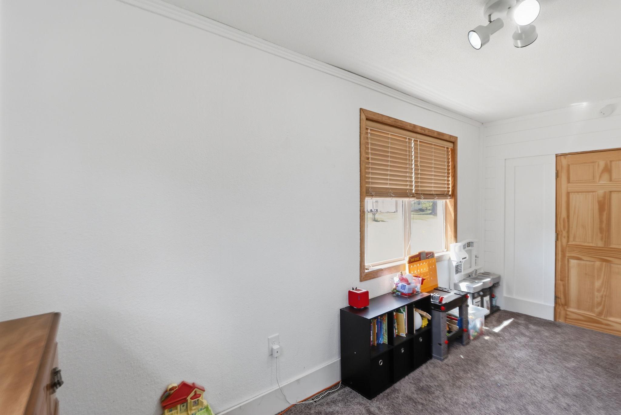 3334 65th Street Property Photo 23