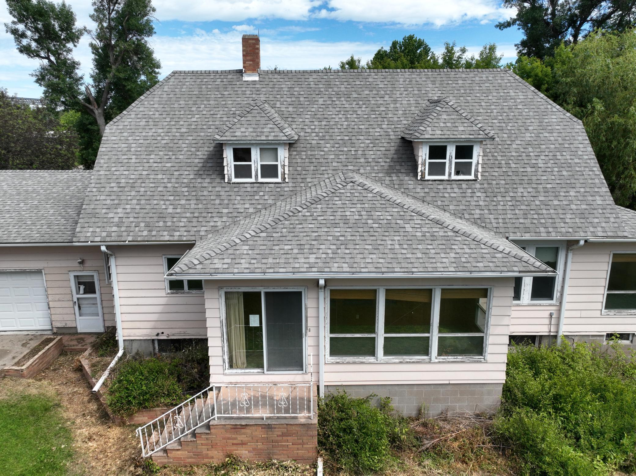 10 3rd Avenue Property Photo 3