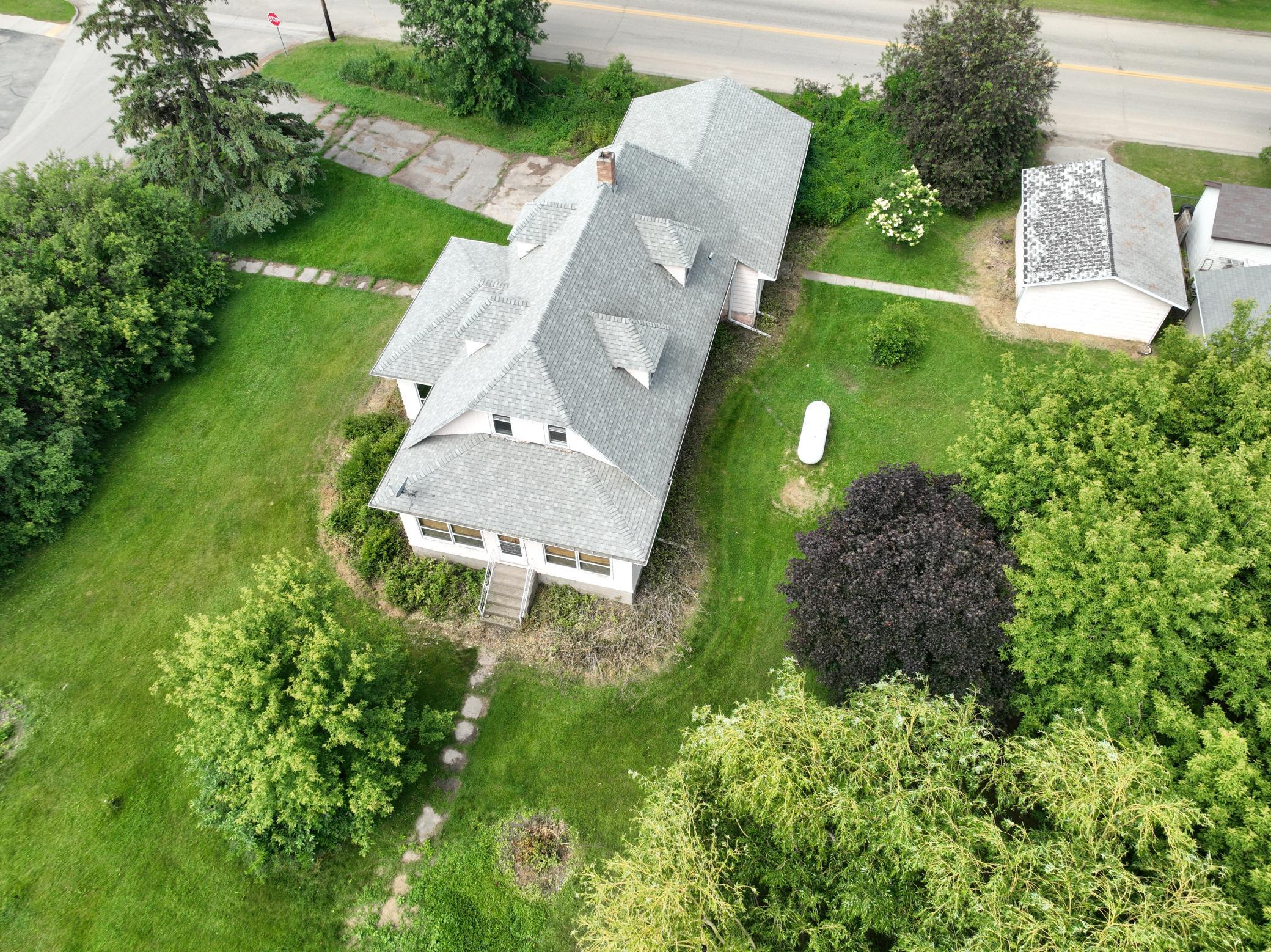10 3rd Avenue Property Photo 9