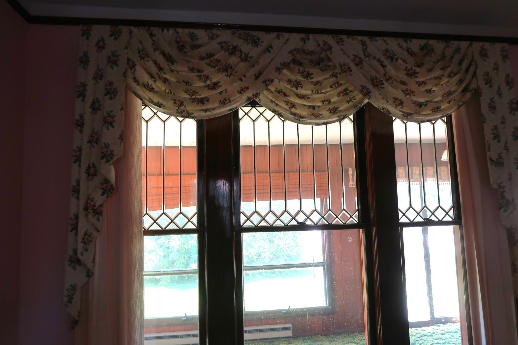 10 3rd Avenue Property Photo 12