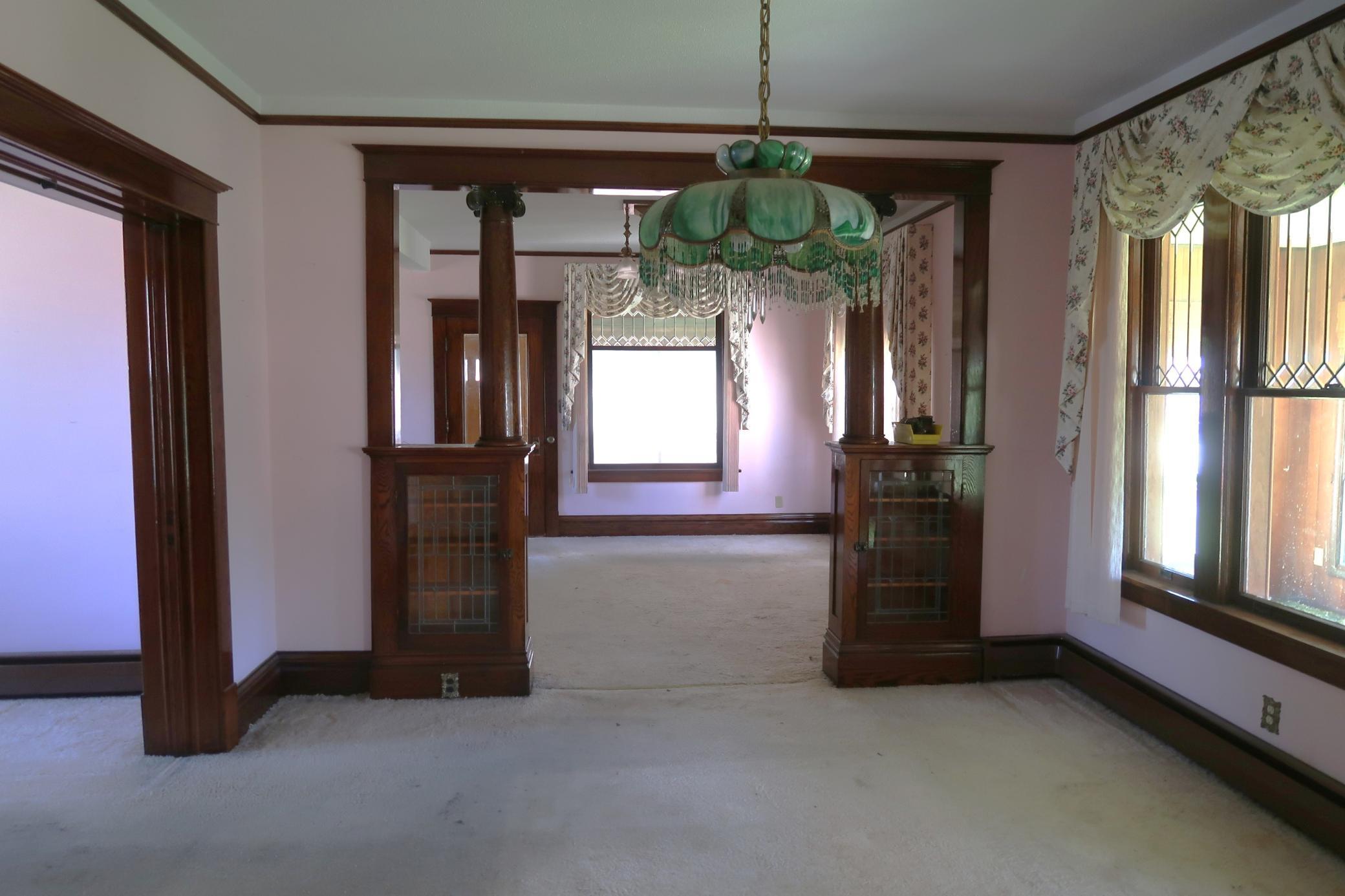10 3rd Avenue Property Photo 14