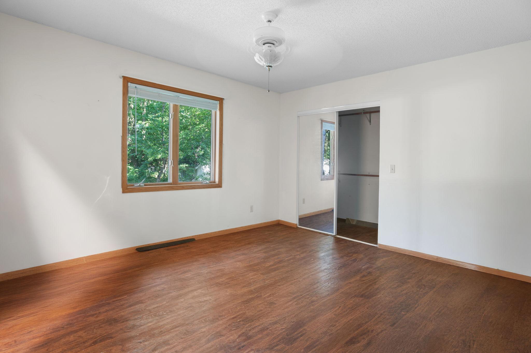 4512 Williston Road Property Photo 11