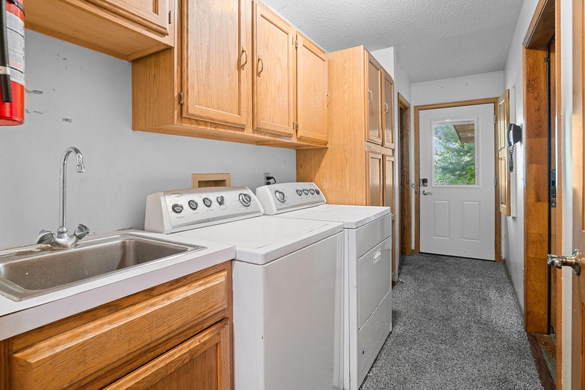 4512 Williston Road Property Photo 14