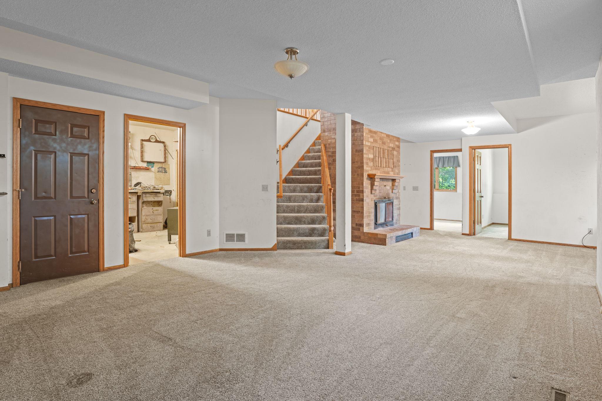 4512 Williston Road Property Photo 15