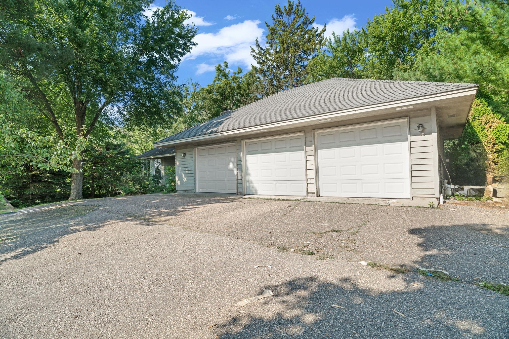 4512 Williston Road Property Photo 19