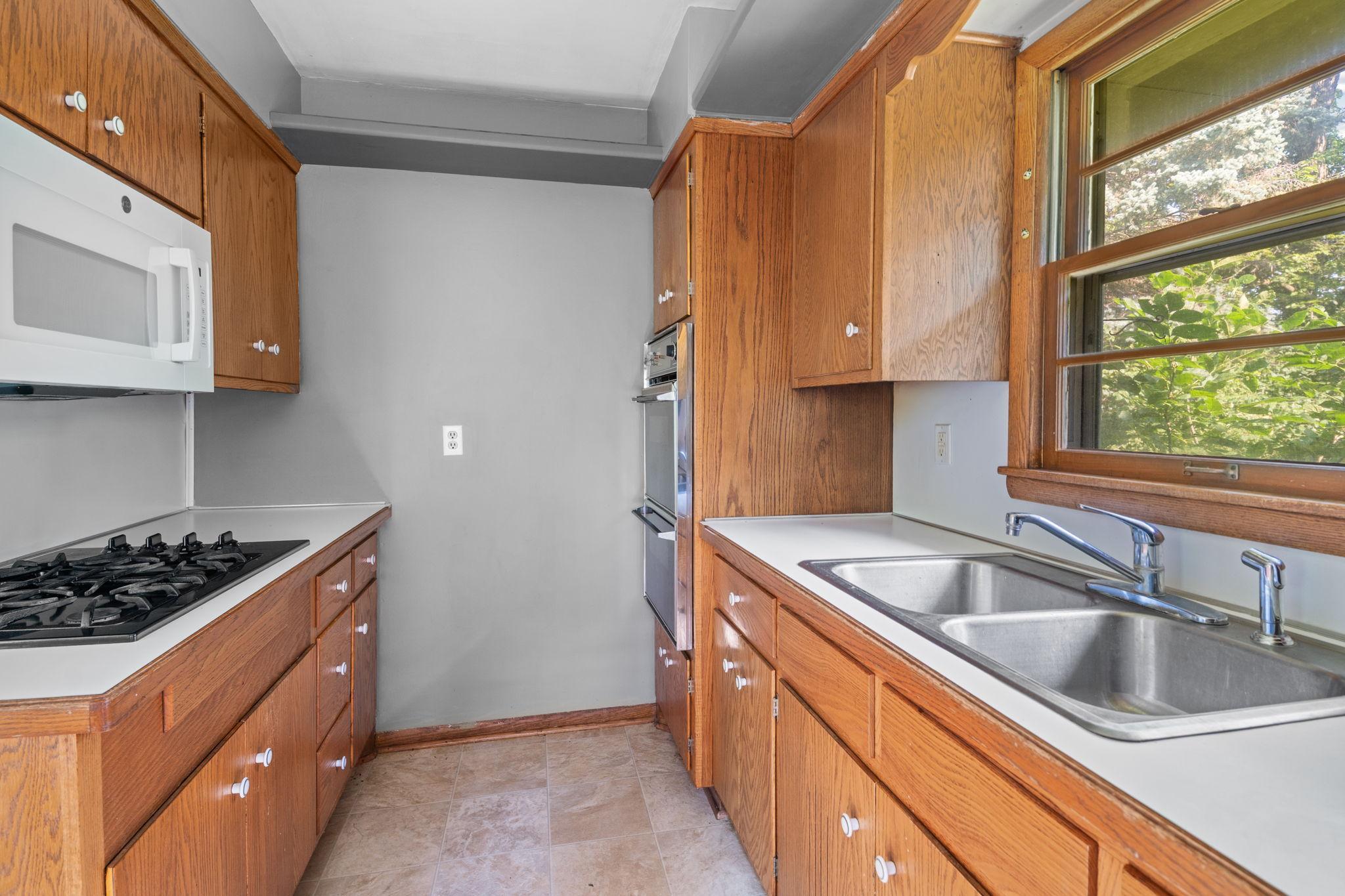 14901 Highway 7 Property Photo 4