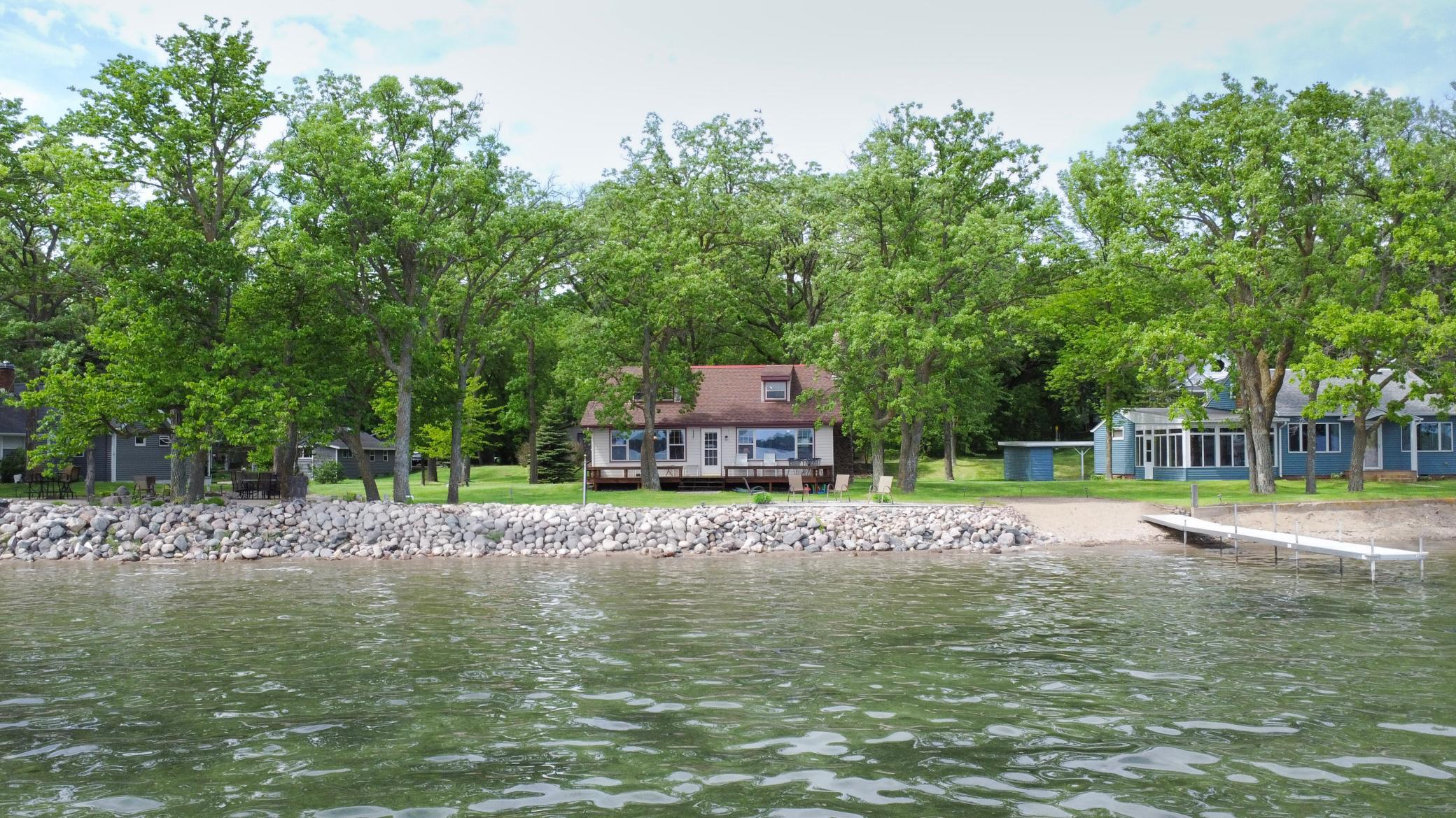 22548 Senns Beach Drive Property Photo 1