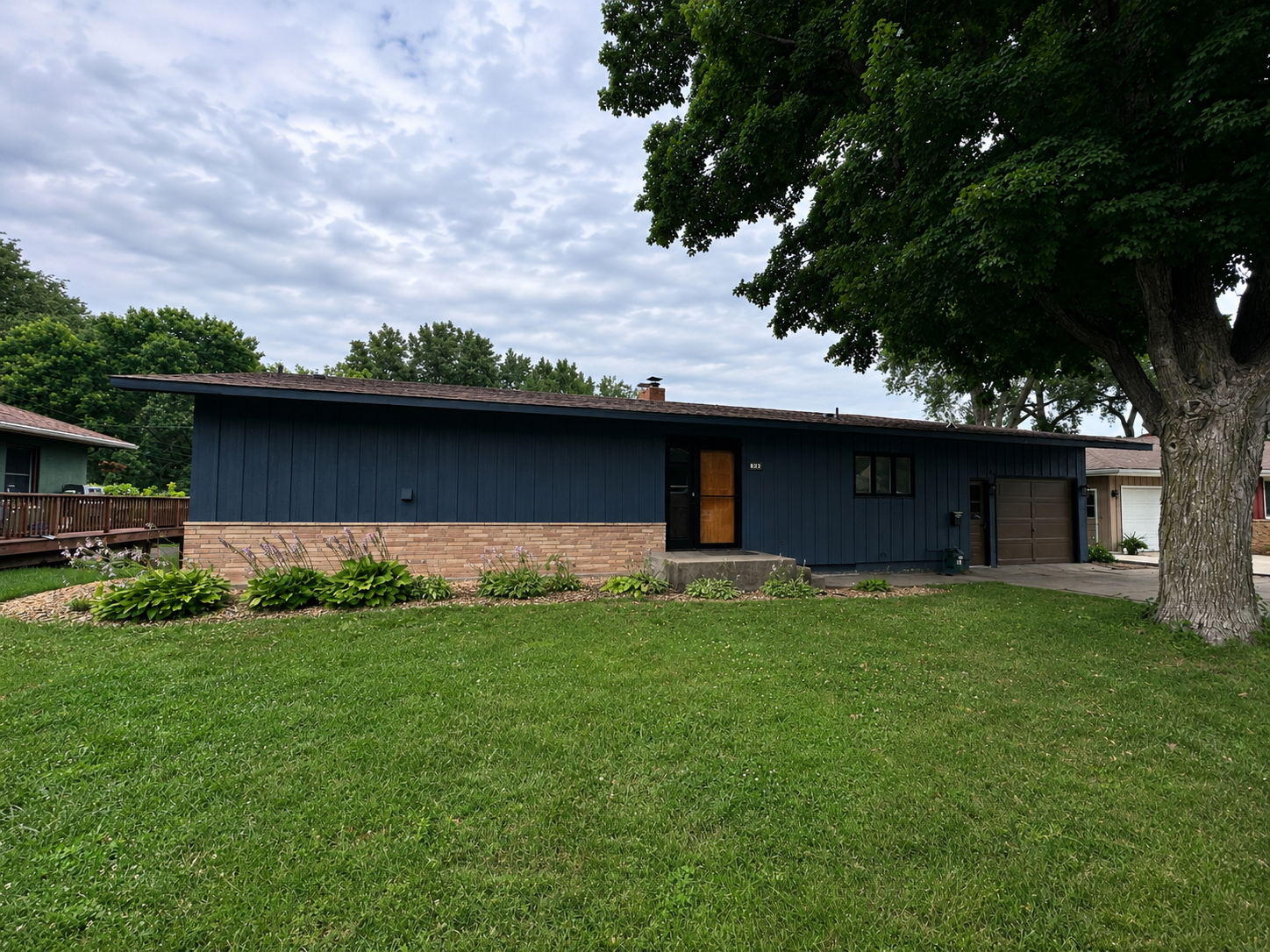 710 Lakeview Avenue Property Photo 1
