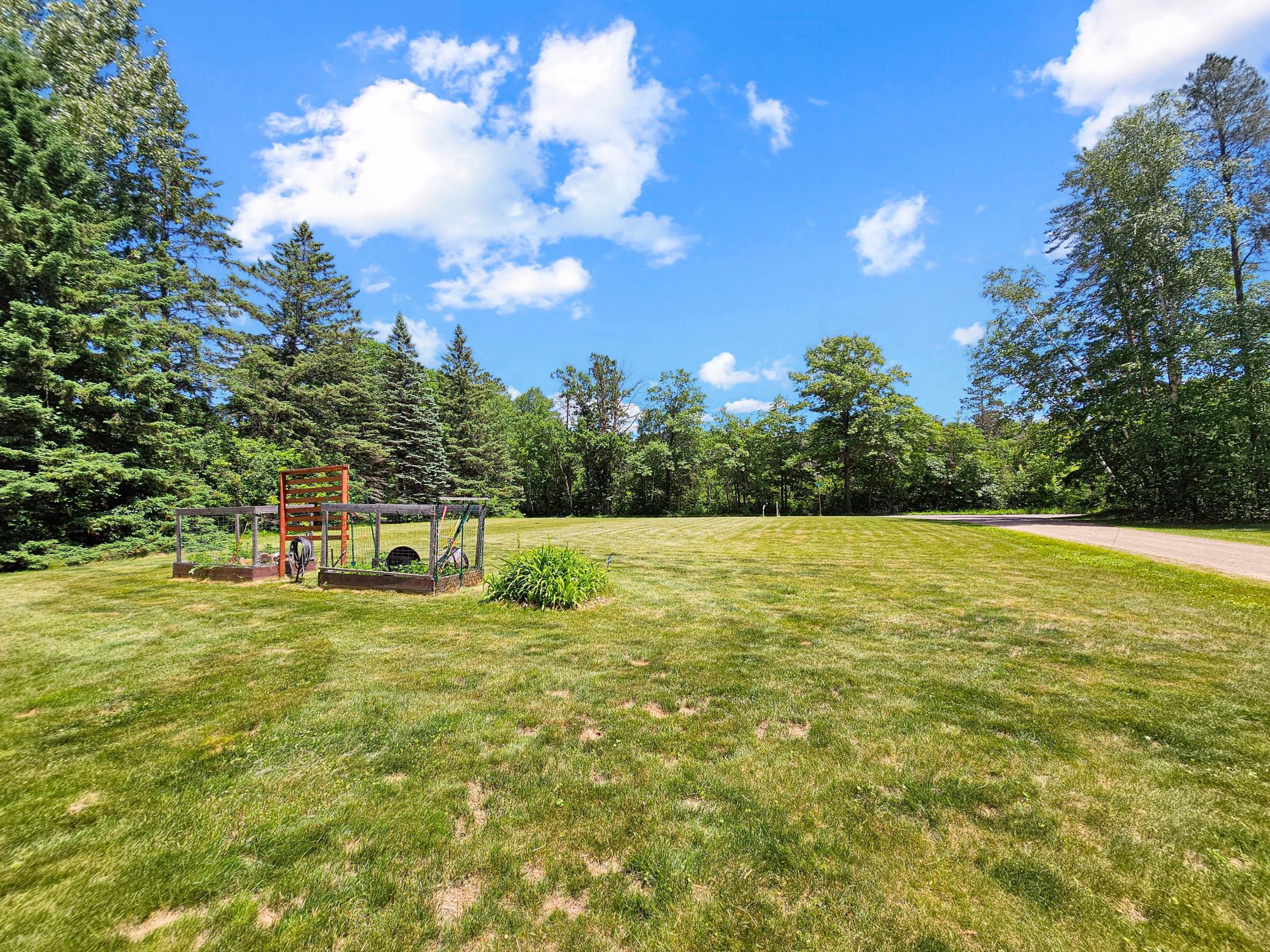 709 Hall Place Property Photo 35