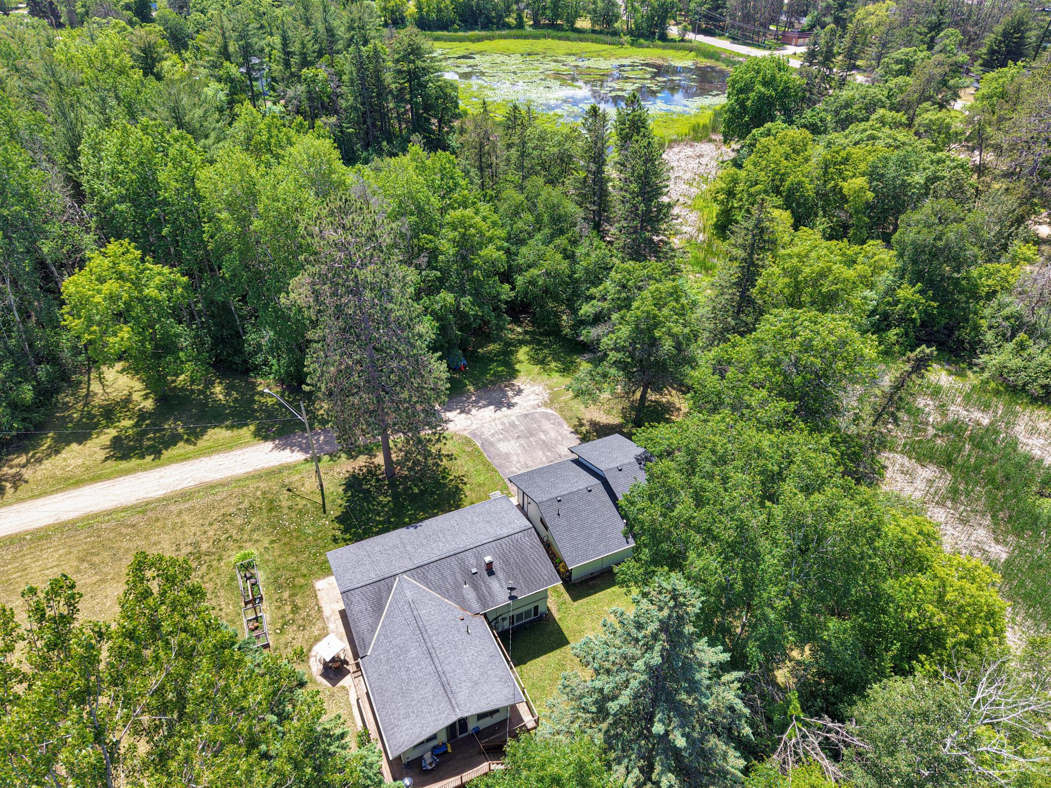 709 Hall Place Property Photo 41