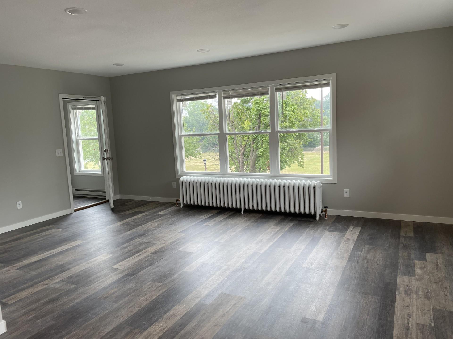 1952 Saint Clair Avenue Property Photo 11