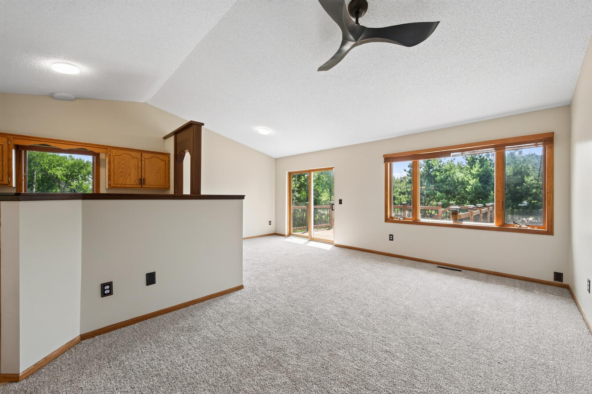486 193rd Lane Ne Property Photo 9