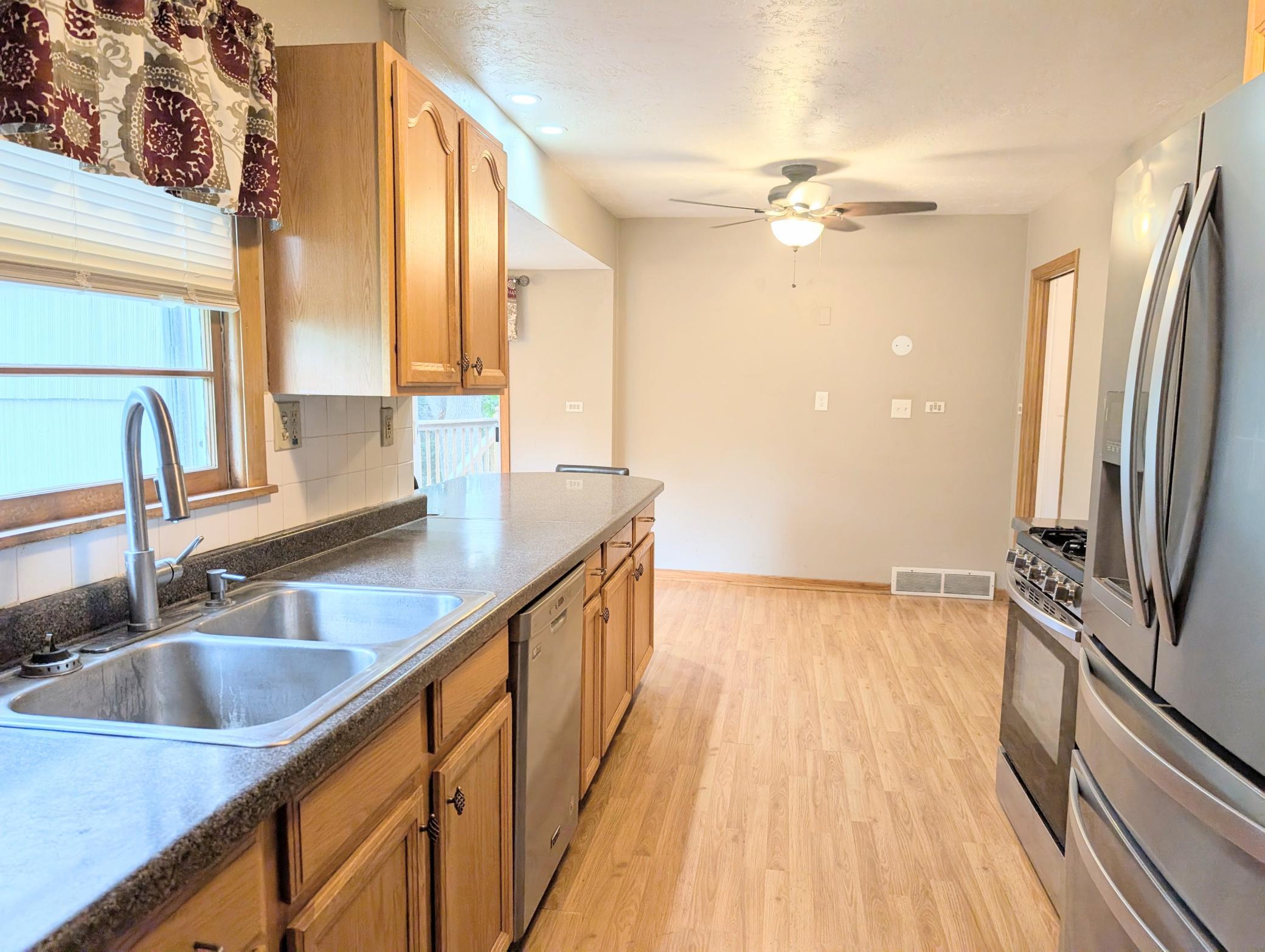 202 North Lane Property Photo 5