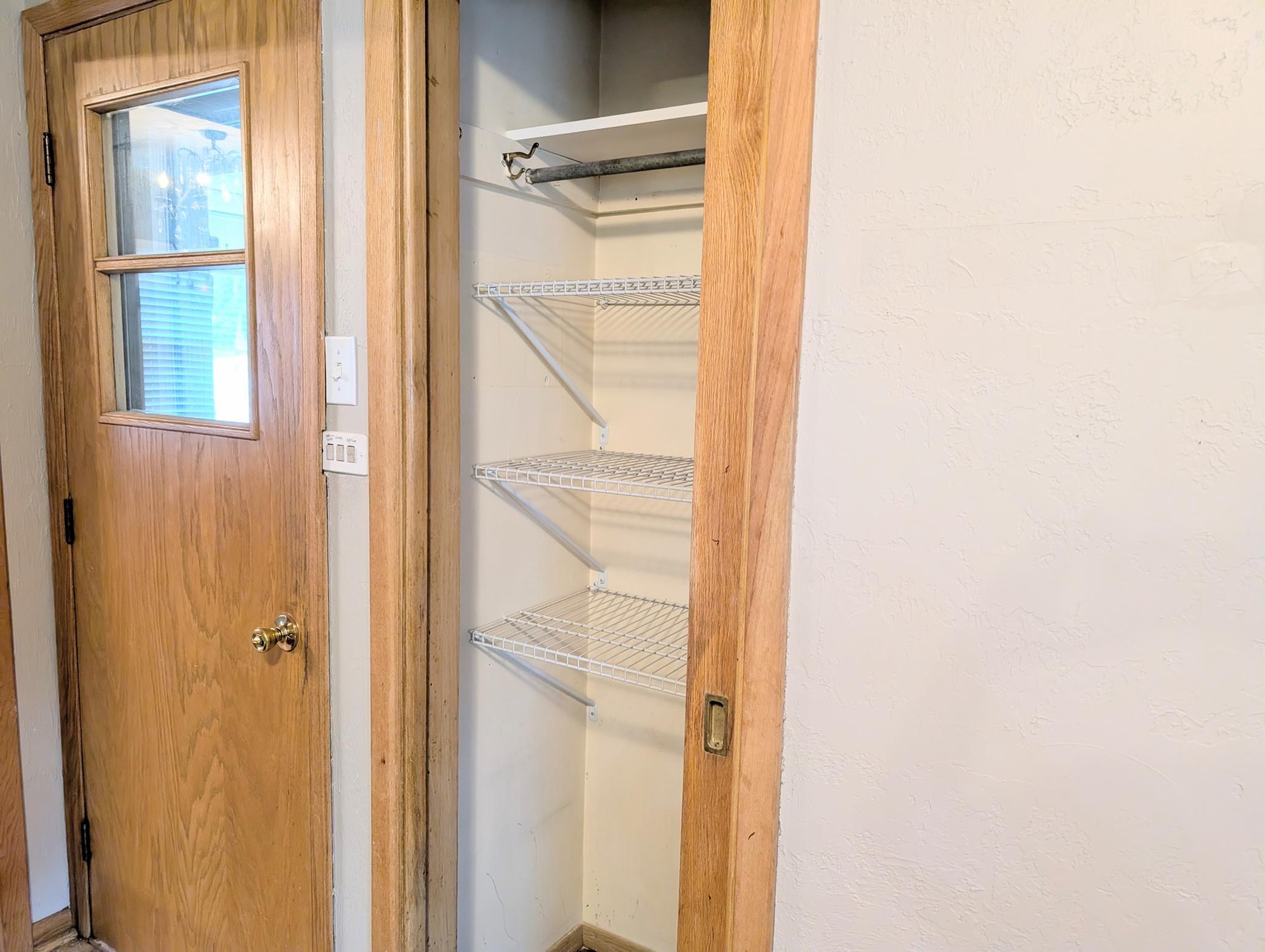 202 North Lane Property Photo 9