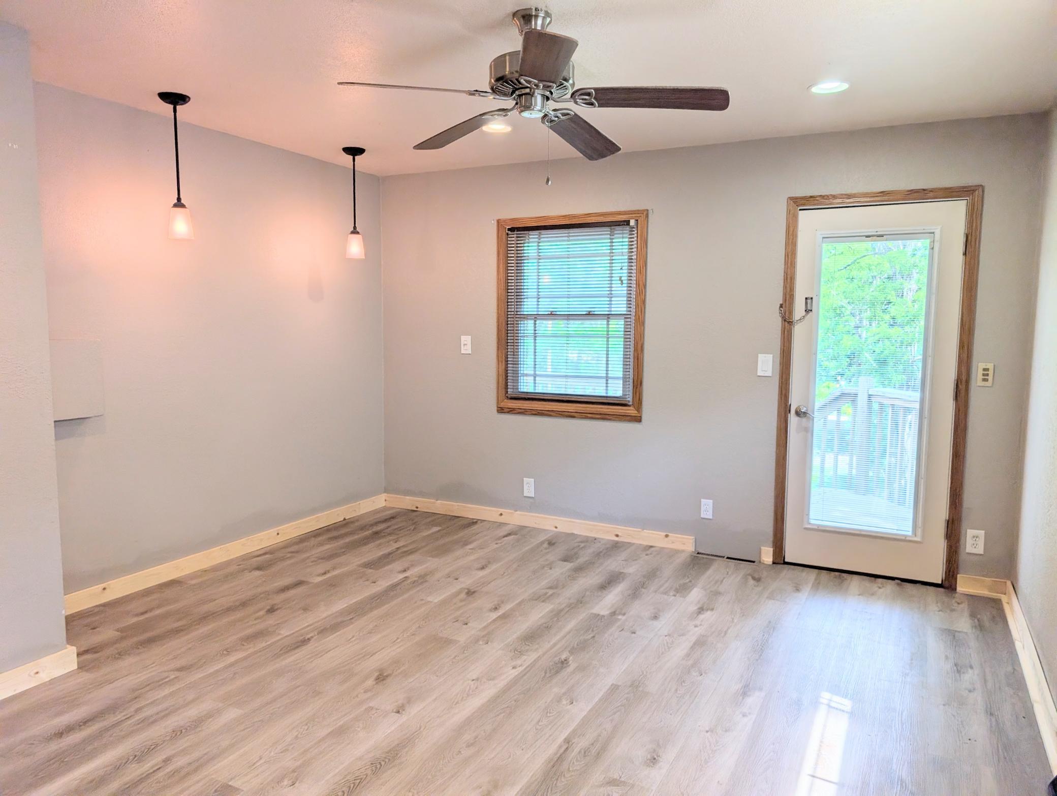 202 North Lane Property Photo 27