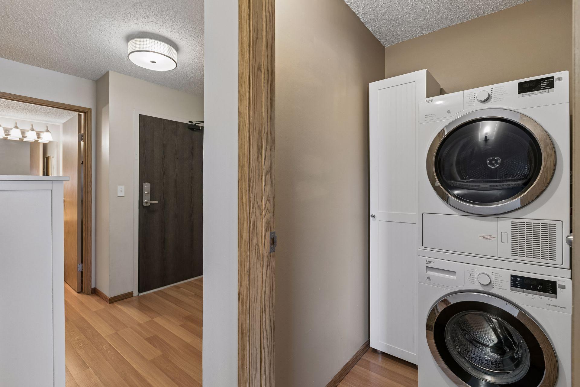 78 10th Street E 1610 Property Photo 17