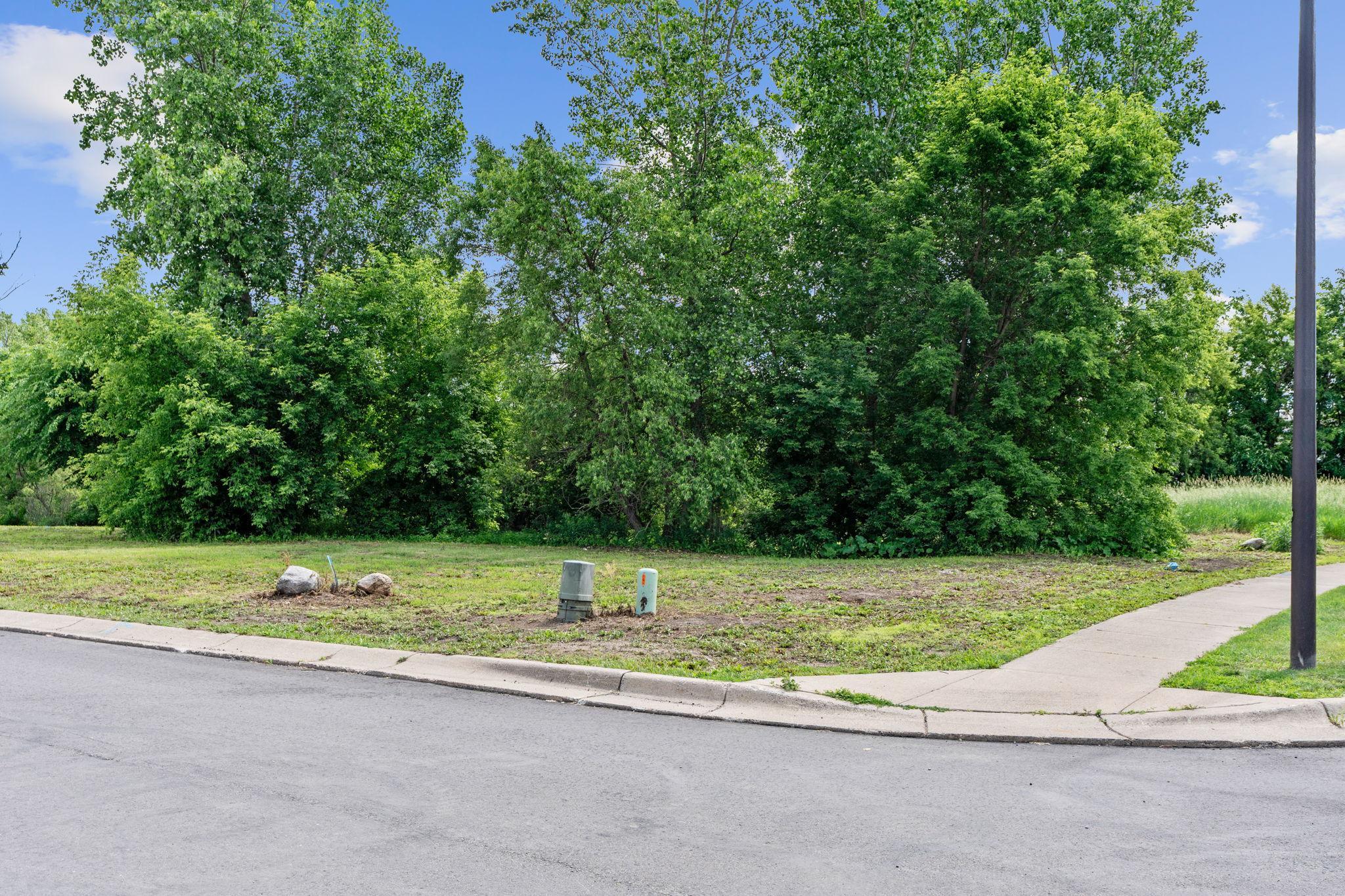 7195 Sterling Drive Property Photo 4