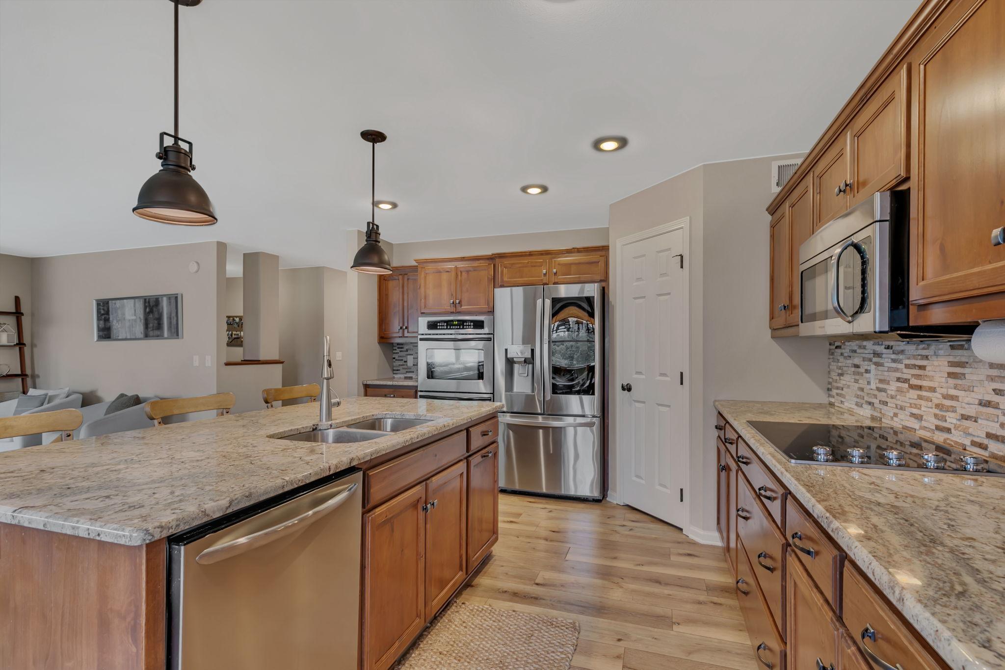 1640 Pebble Creek Drive Property Photo 11