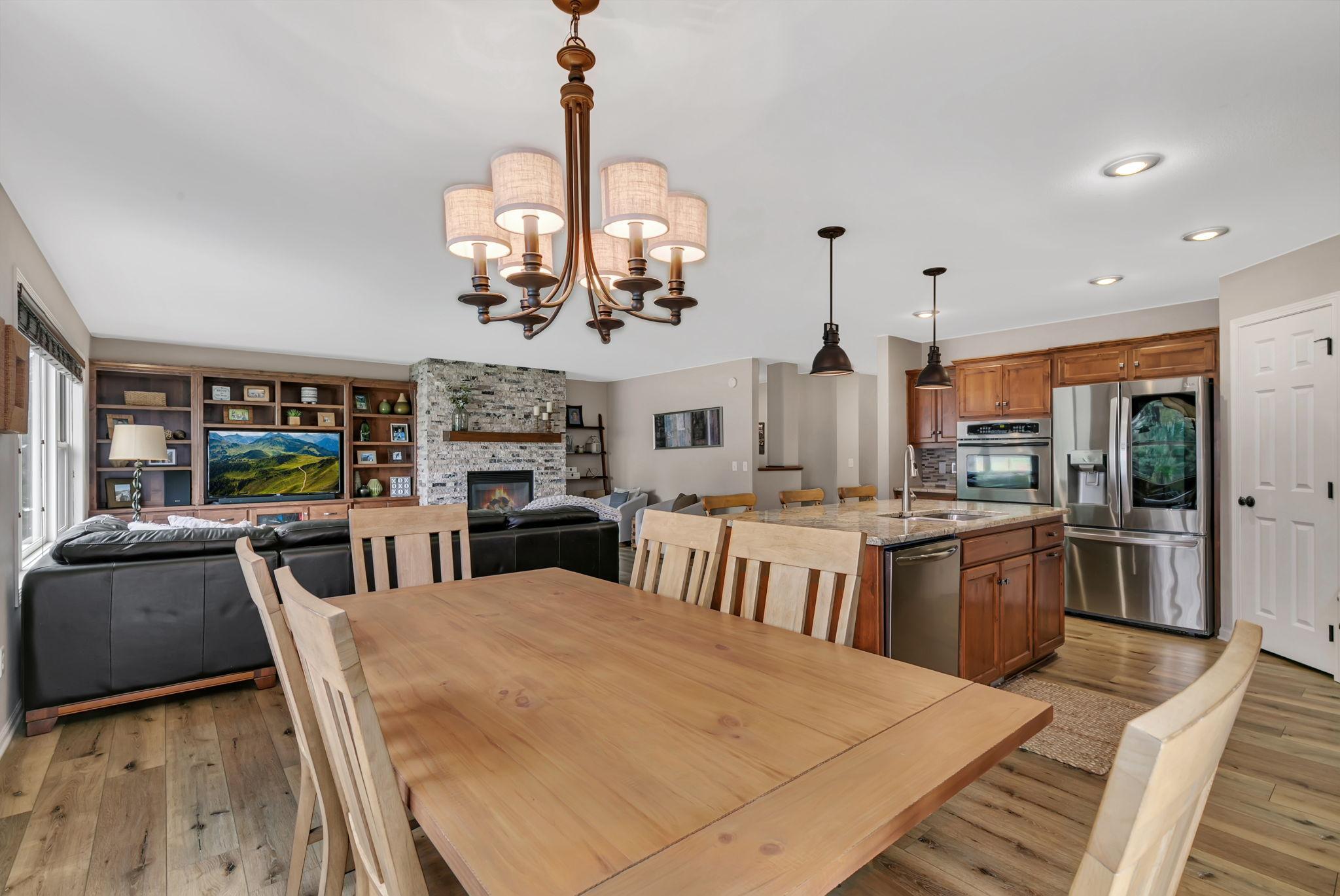 1640 Pebble Creek Drive Property Photo 17