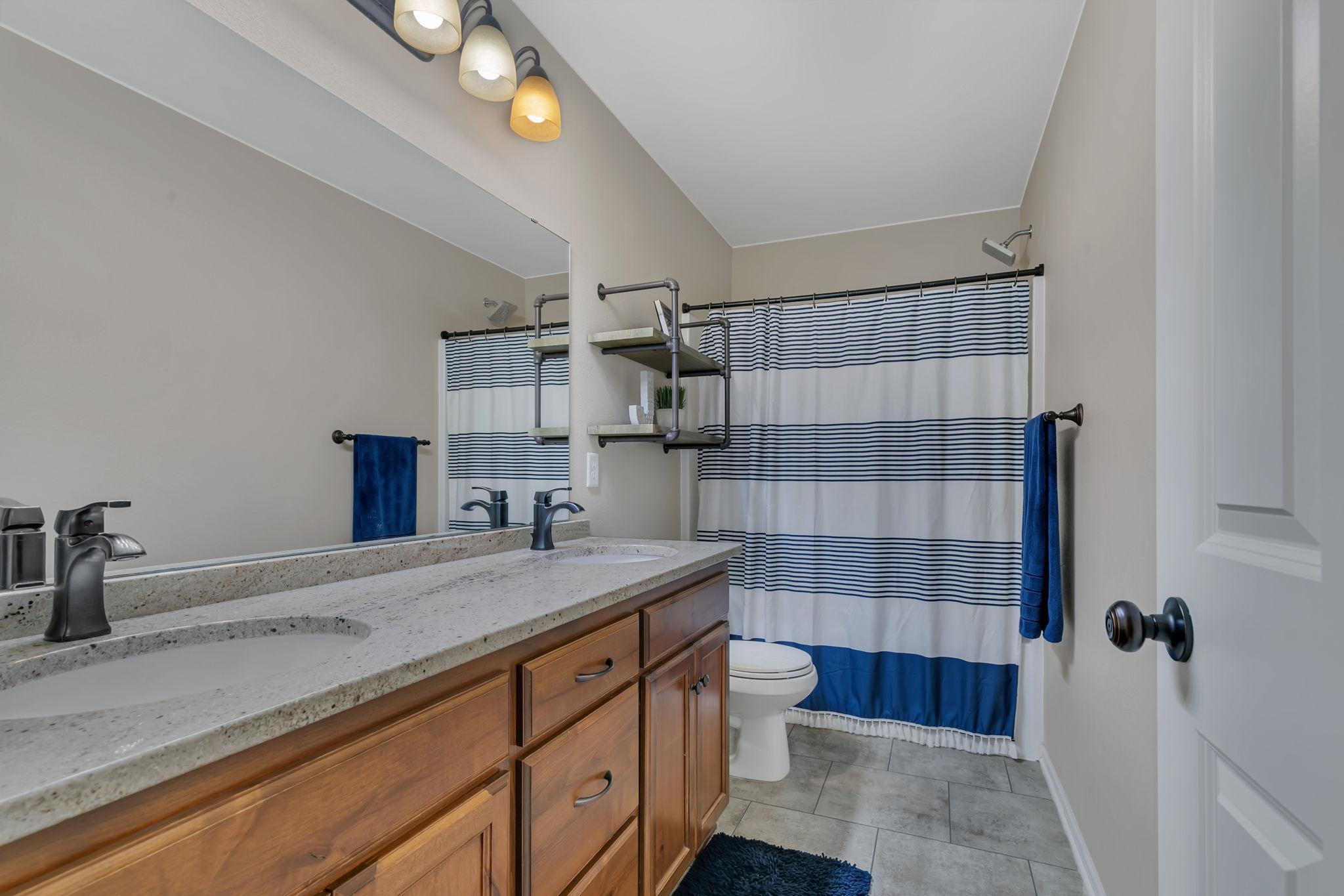 1640 Pebble Creek Drive Property Photo 29
