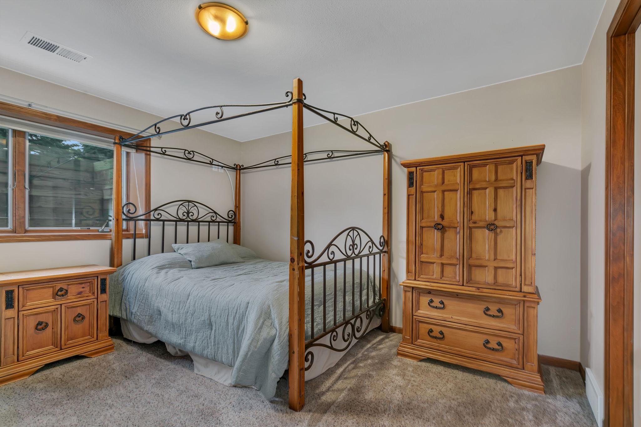 1640 Pebble Creek Drive Property Photo 35