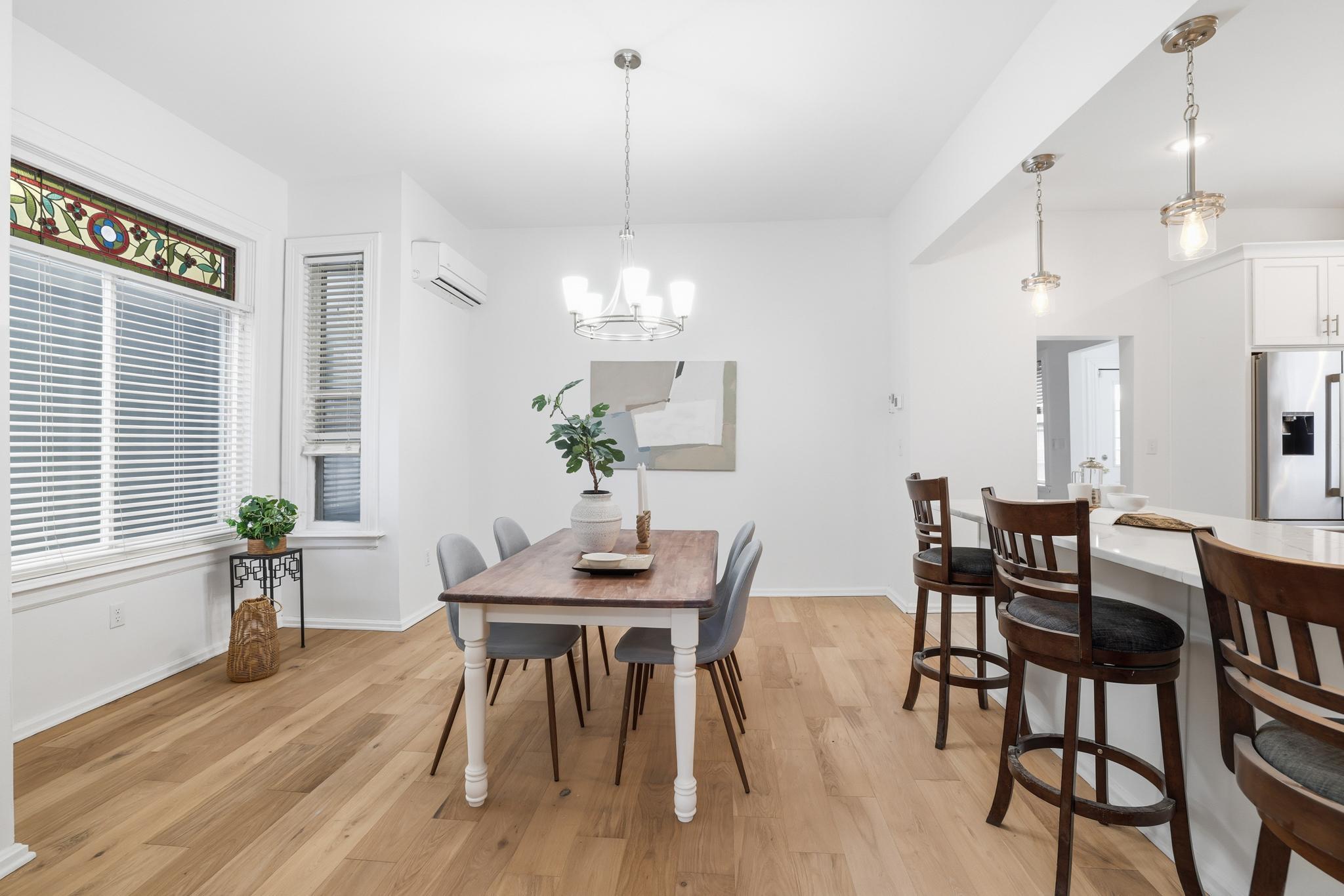 546 Ashland Avenue Property Photo 10