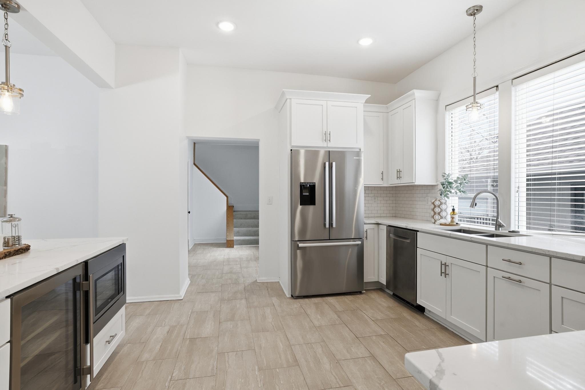 546 Ashland Avenue Property Photo 15