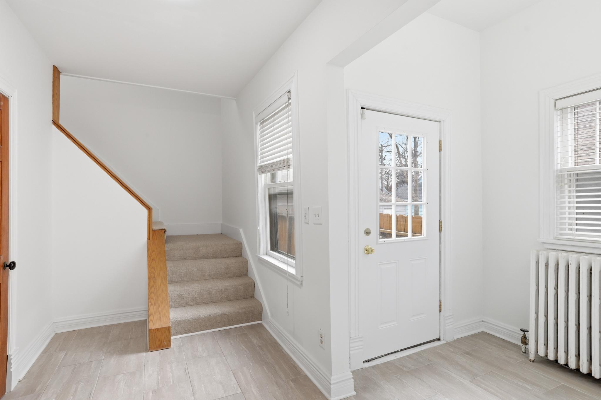 546 Ashland Avenue Property Photo 16