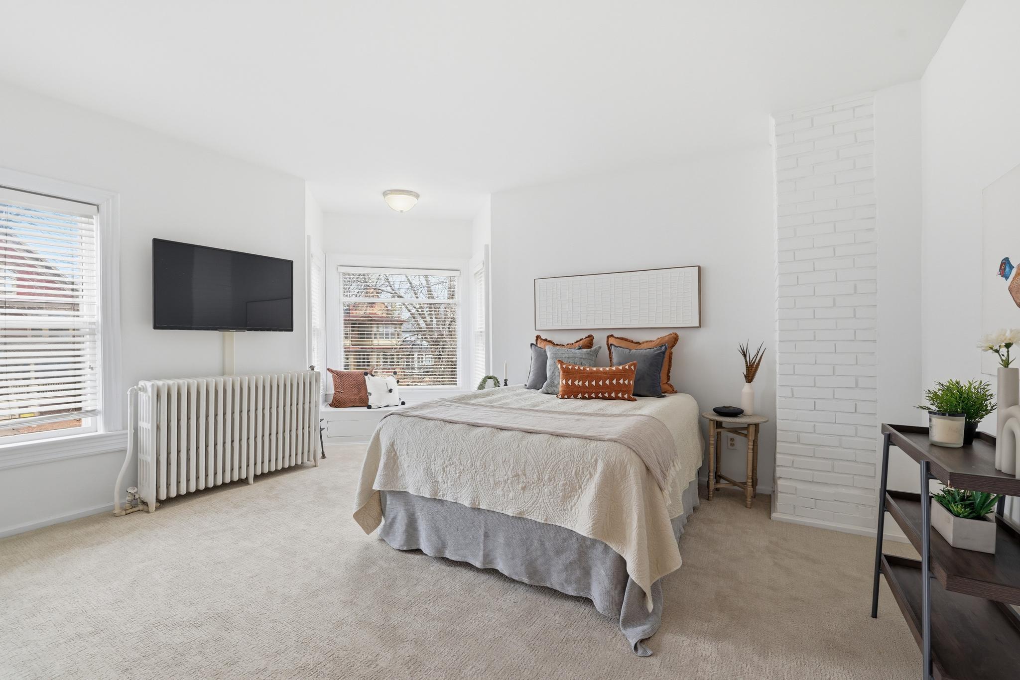 546 Ashland Avenue Property Photo 21