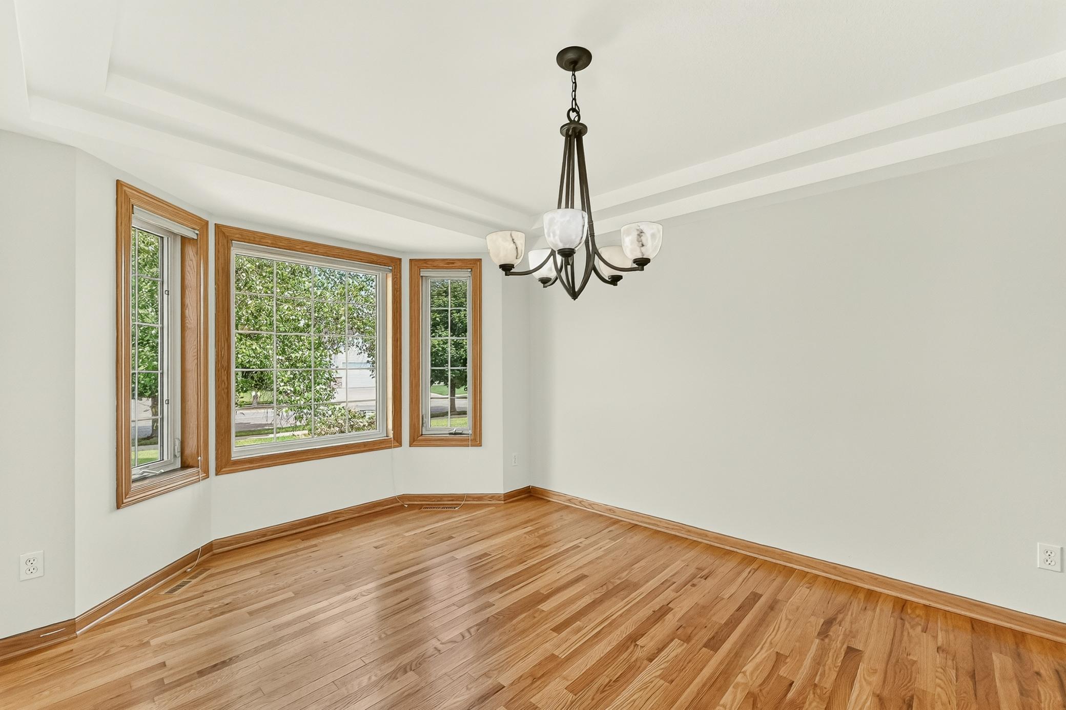 2144 Jade Lane Ne Property Photo 3