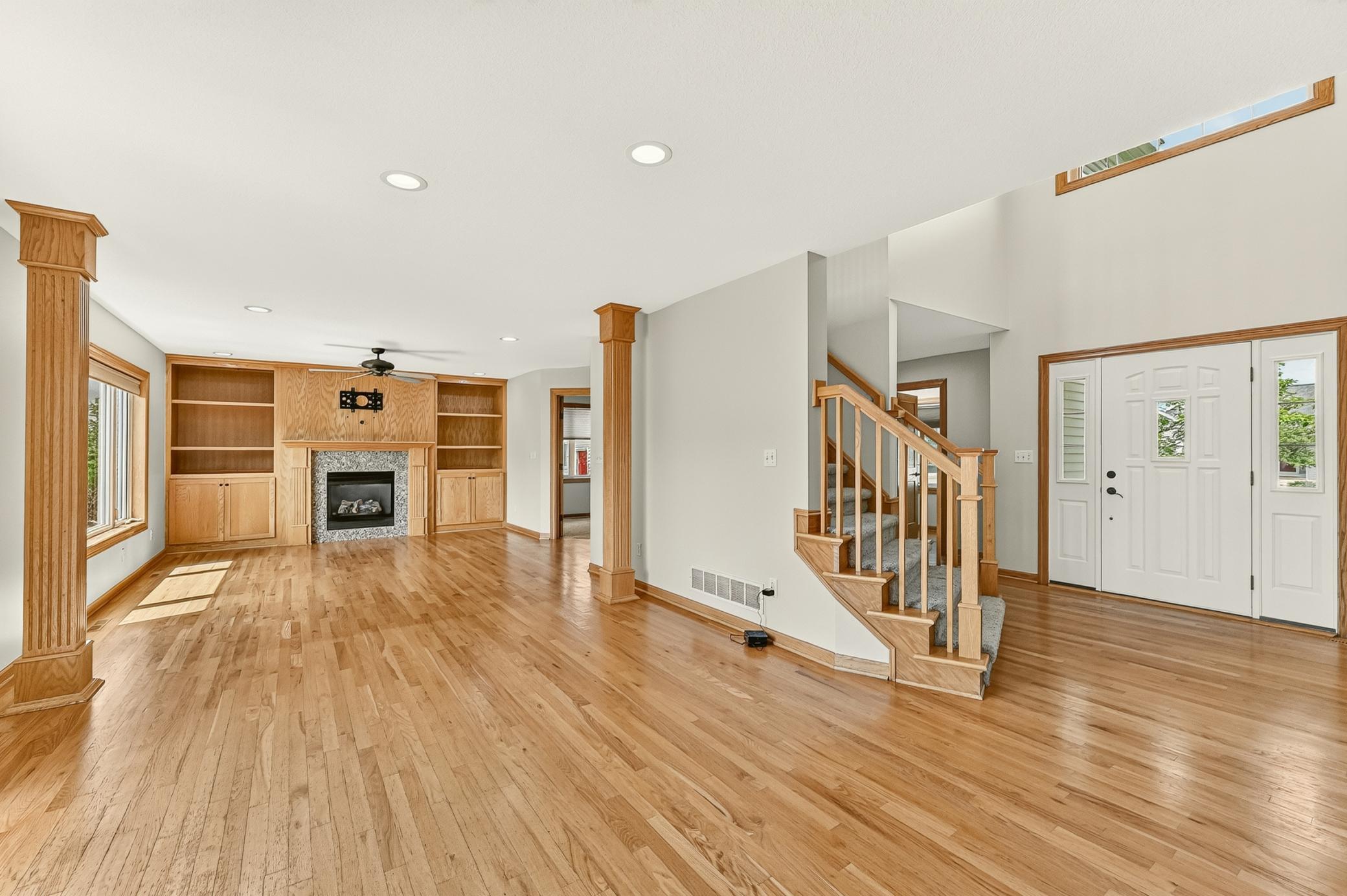 2144 Jade Lane Ne Property Photo 4