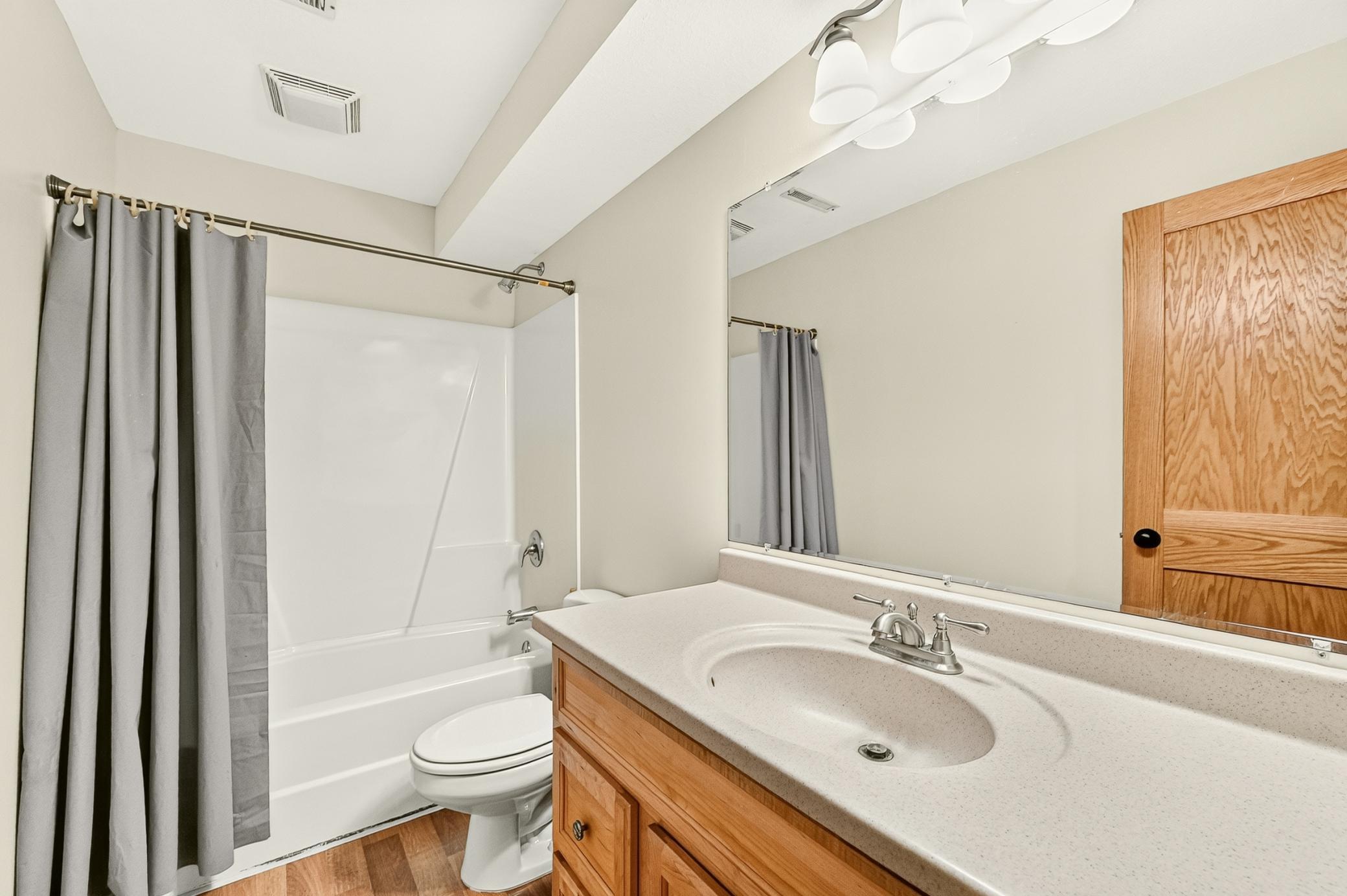 2144 Jade Lane Ne Property Photo 37