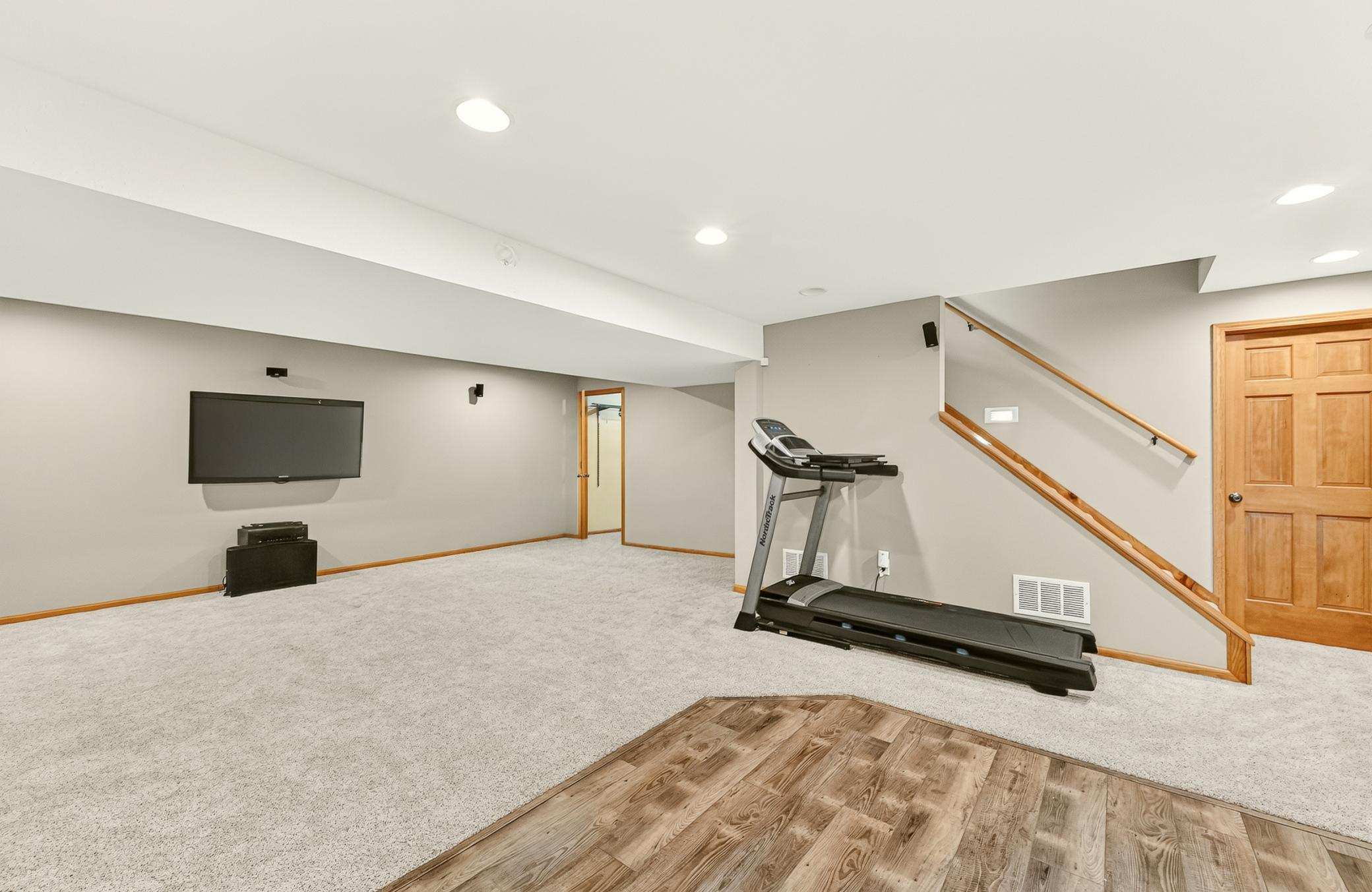 819 3 1/2 Avenue Nw Property Photo 38
