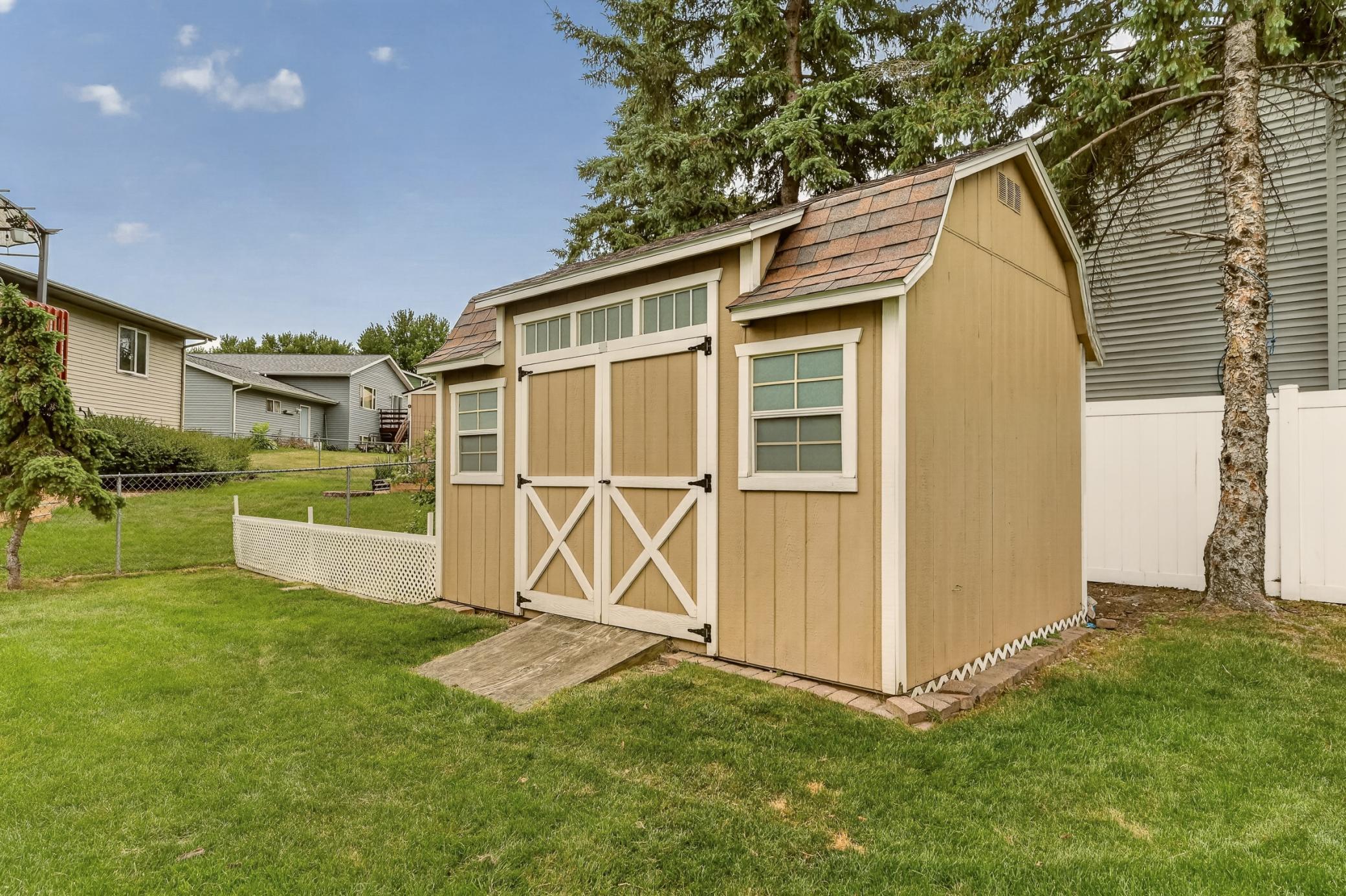 819 3 1/2 Avenue Nw Property Photo 42