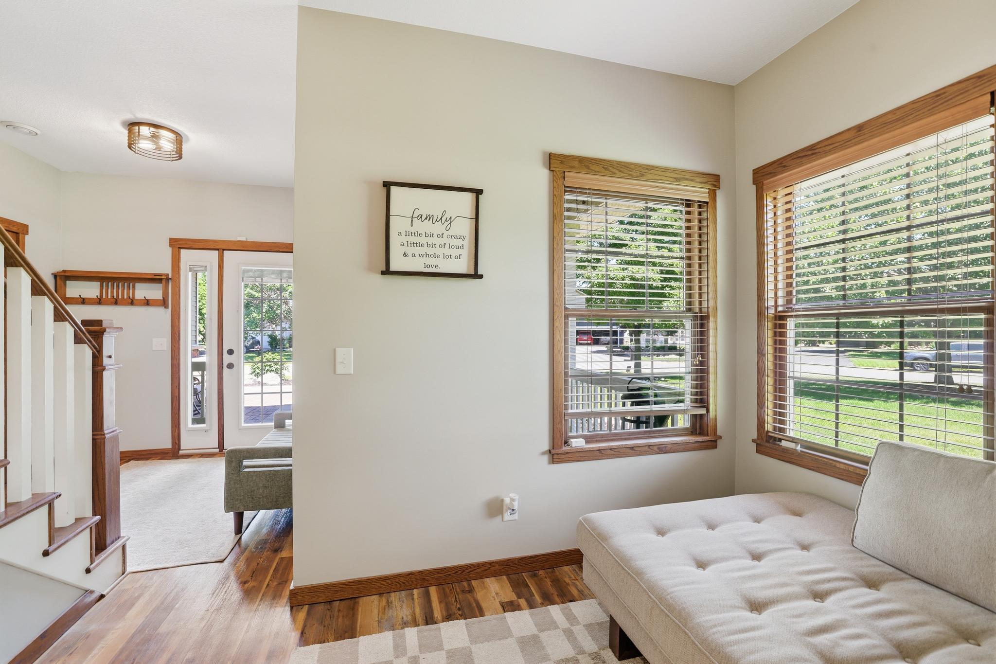 11519 22nd Circle Ne Property Photo 5