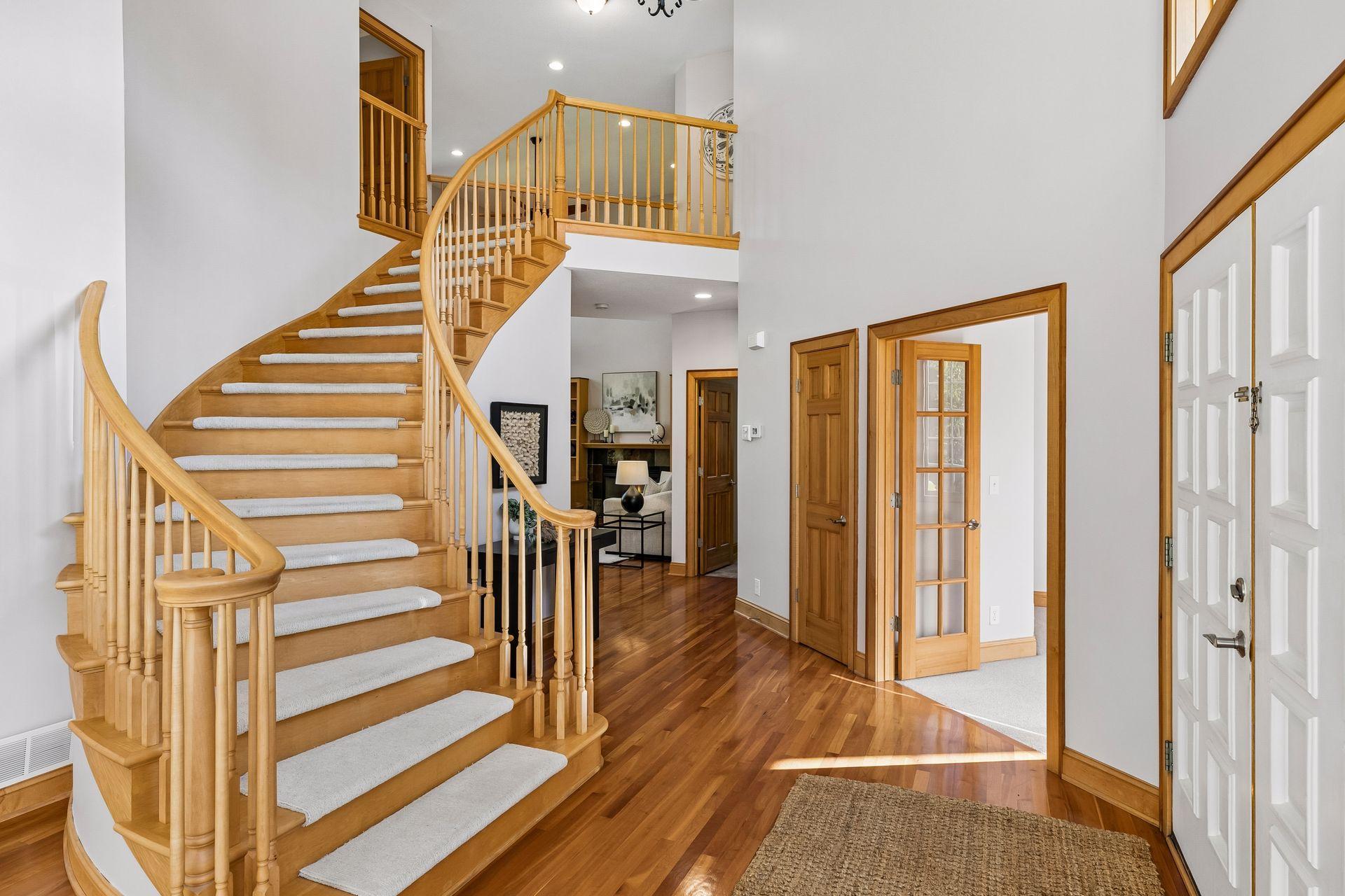 6582 Willow Court Property Photo 2
