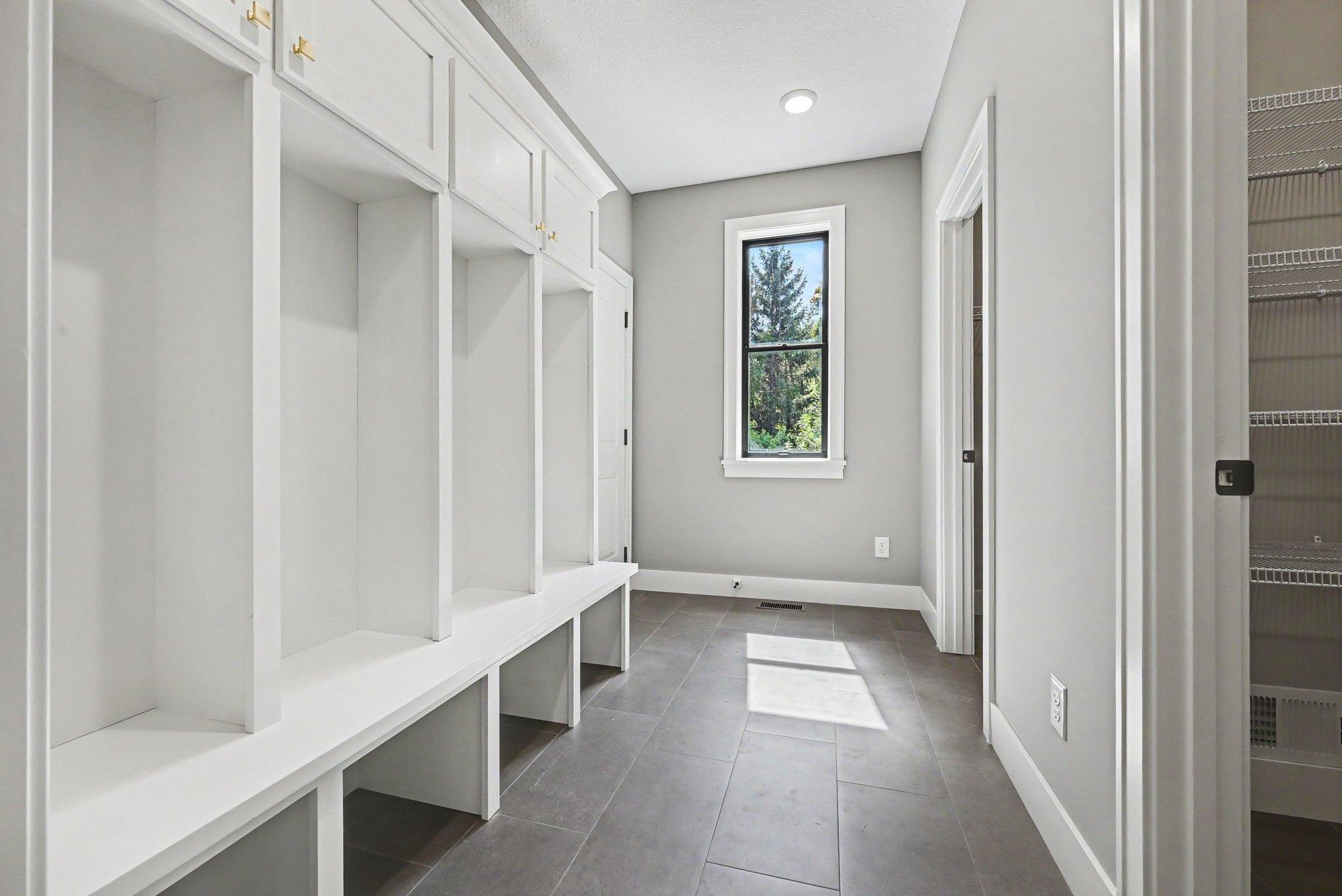 4044 Merriam Road Property Photo 16