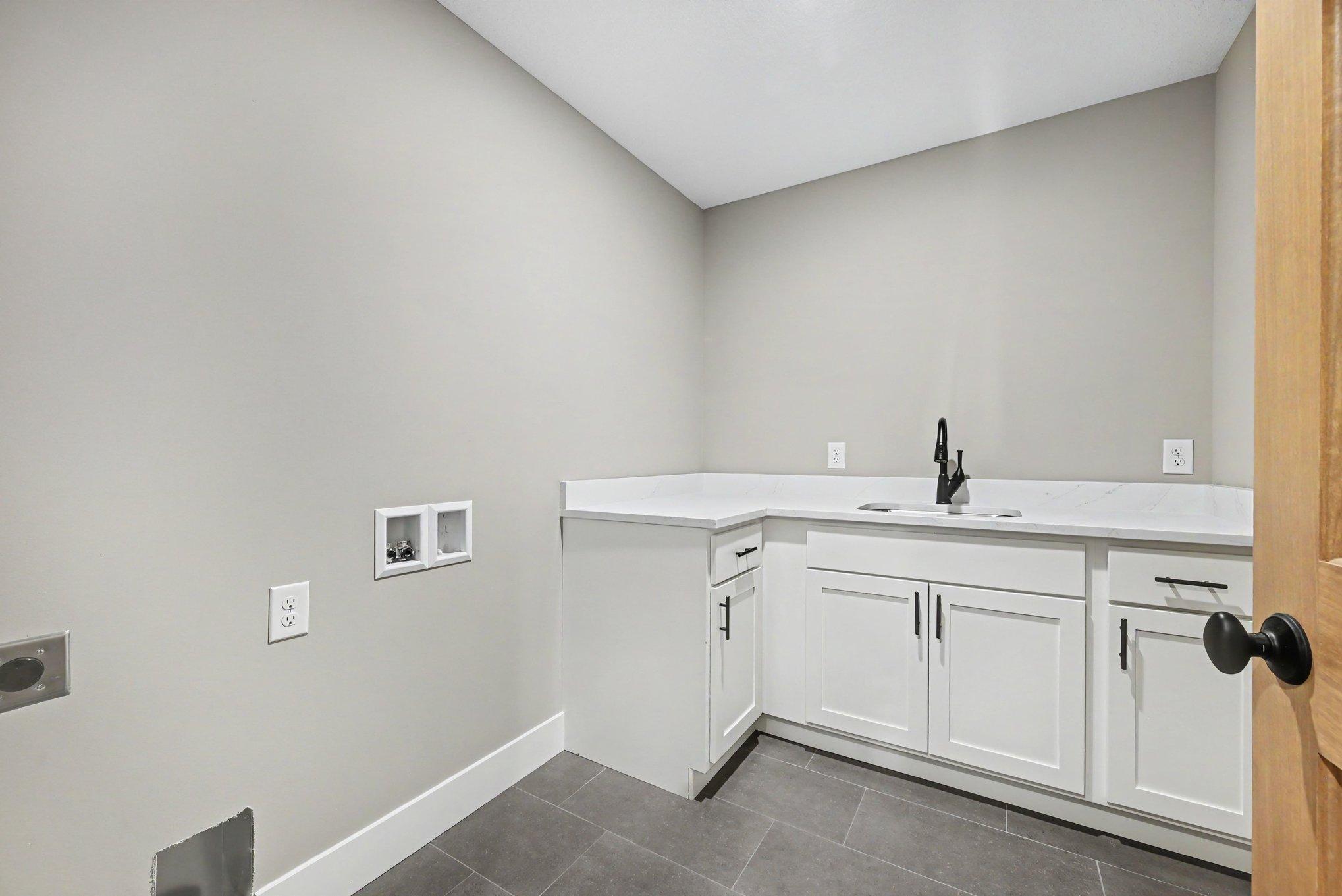 4044 Merriam Road Property Photo 18